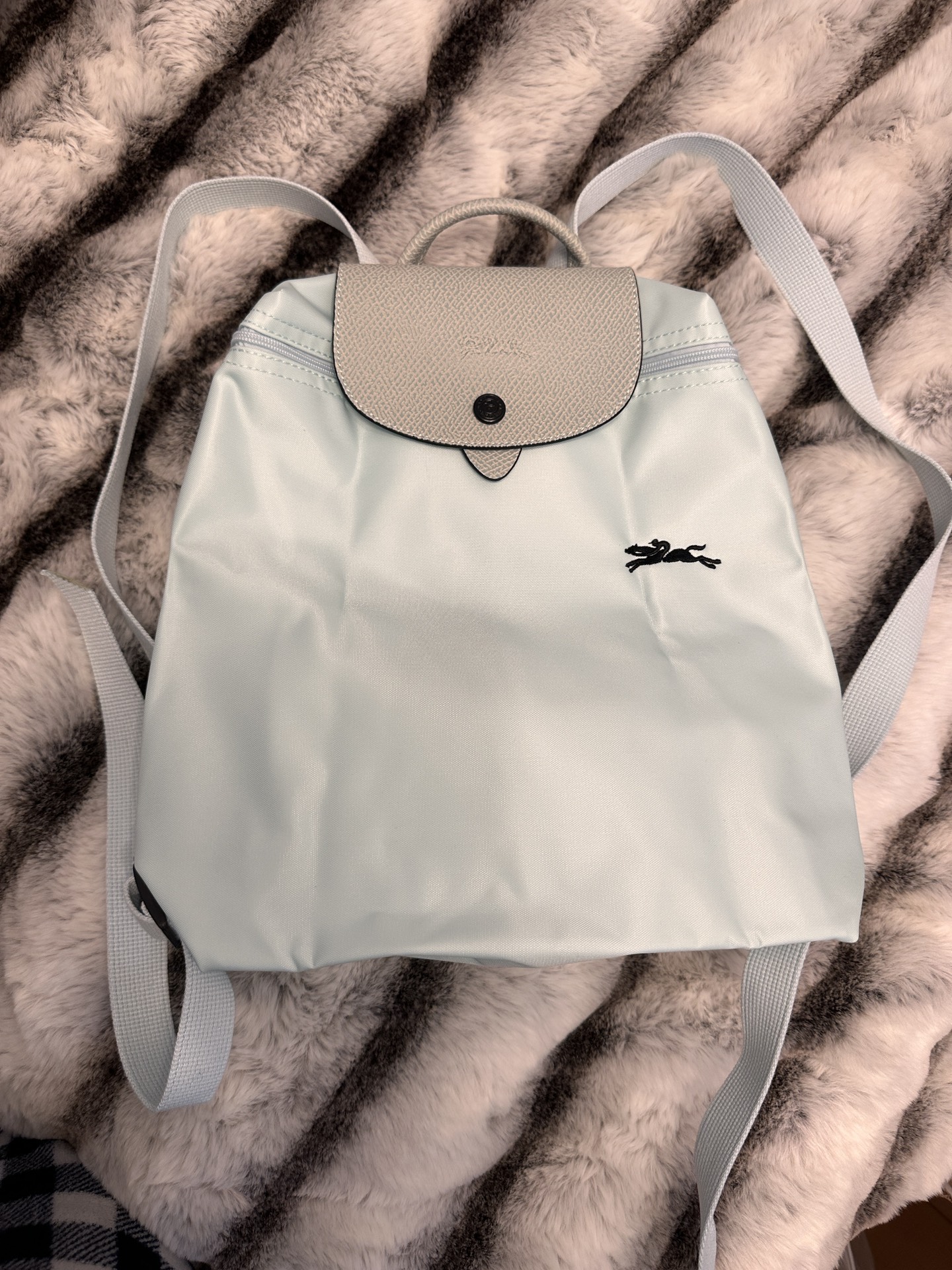 纯色刺绣徽标logo按扣拉链 帆布 书包背包双肩包 女款 绿色 longchamp