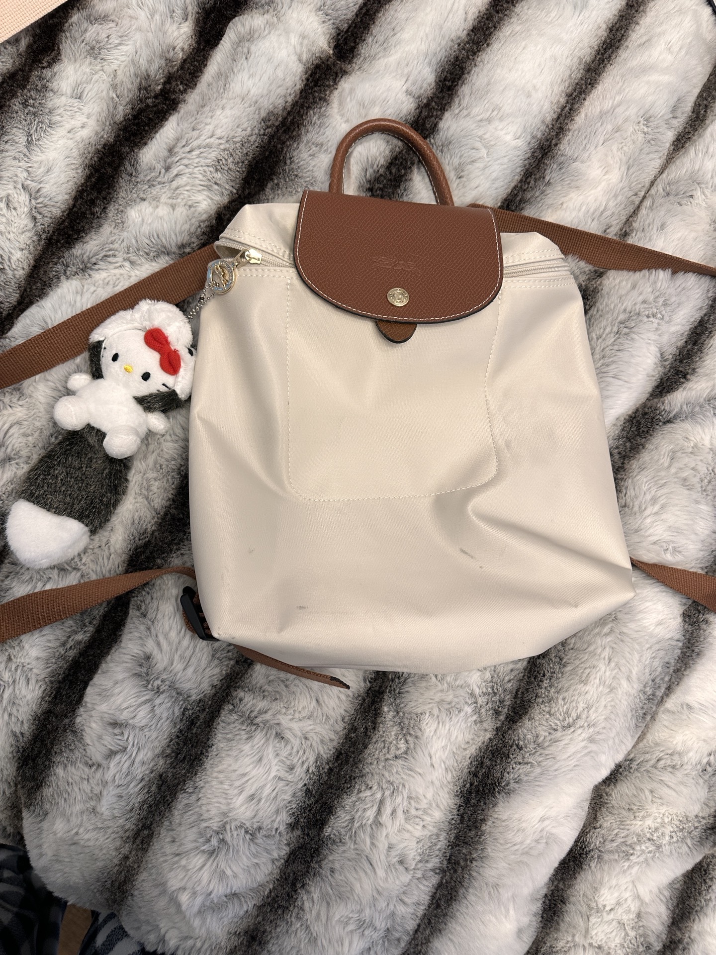 纯色刺绣徽标logo按扣拉链 帆布 书包背包双肩包 女款 绿色 longchamp