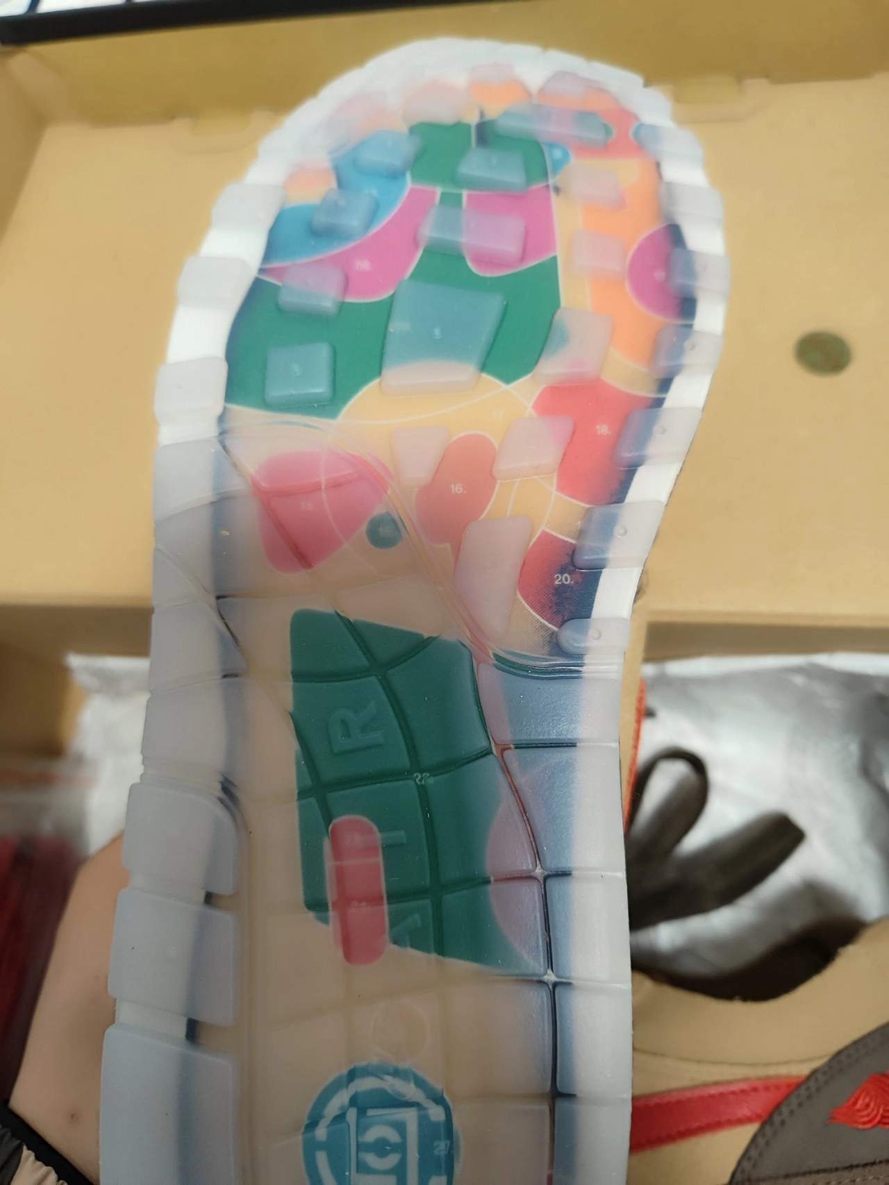 custom review-CLOT x Nike Air Max 1 Low Топ Air Cushion Повседневные Беговые кроссовки Унисекс Коричневый Желтый Китай Ограниченный