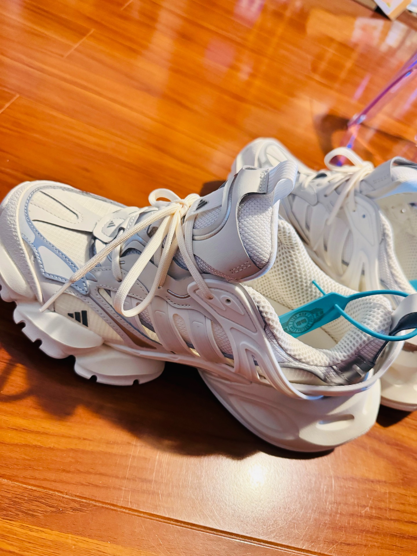 custom review-Adidas VENTO XLG DELUXE Амортизация Низкий Топ Повседневный Городской Коммутирование Беговые кроссовки Унисекс Белый