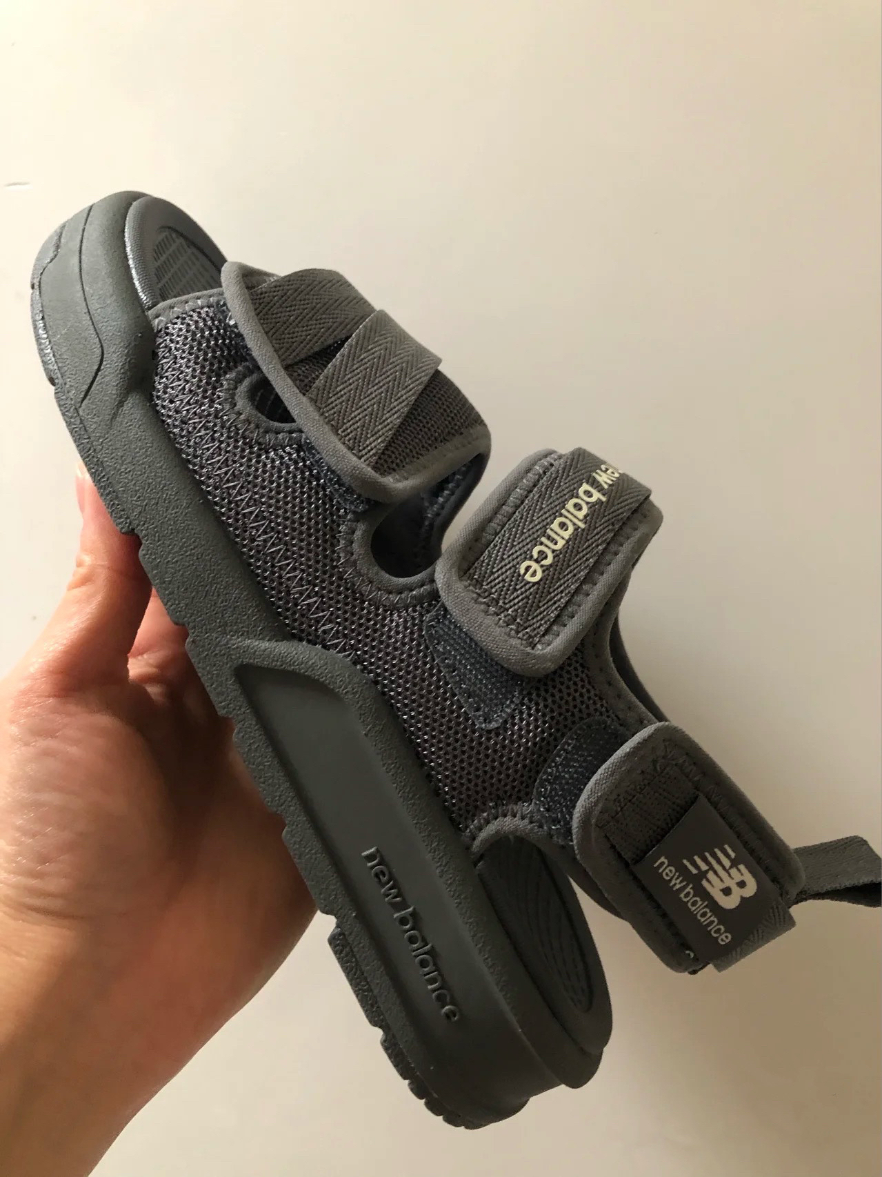 custom review-New Balance NB 3205 Пляжные сандалии Унисекс