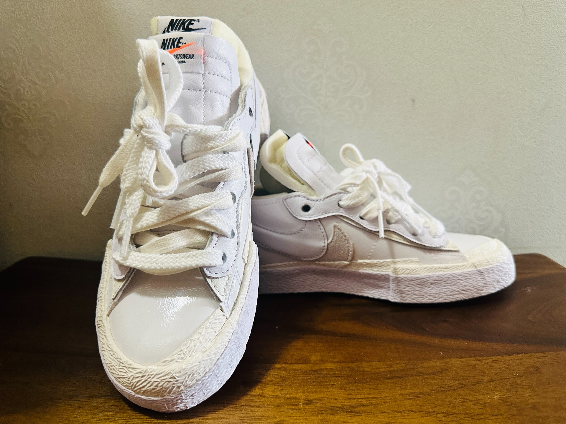 custom review-Sacai x Nike Blazer 'Белый Лакированная кожа' Низкие Кроссовки для скейтбординга Унисекс Белый