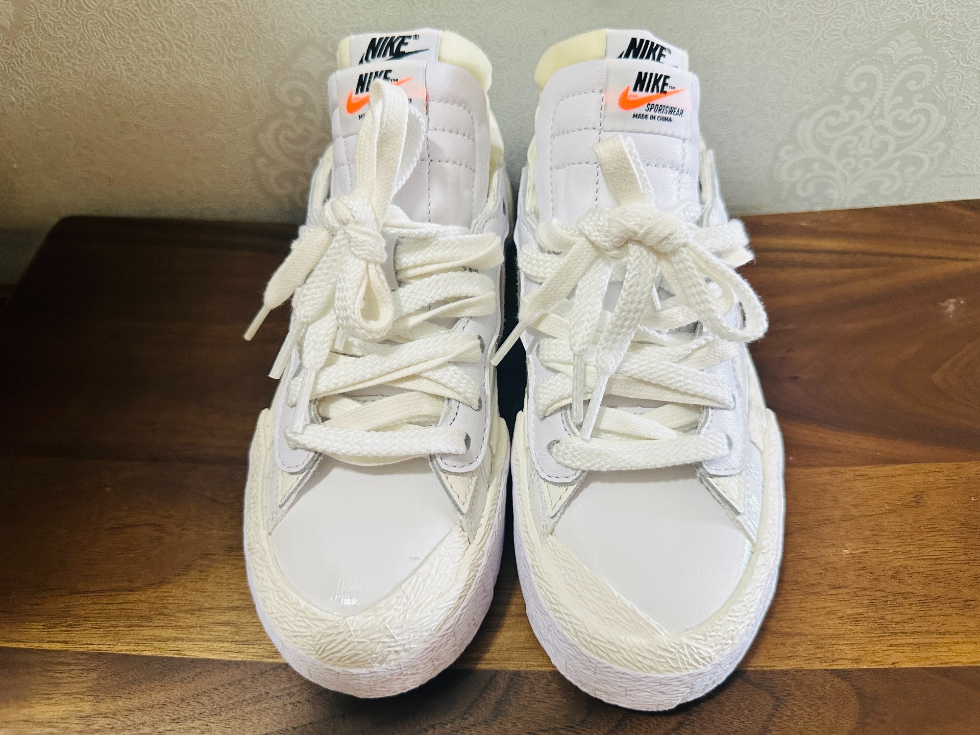 custom review-Sacai x Nike Blazer 'Белый Лакированная кожа' Низкие Кроссовки для скейтбординга Унисекс Белый