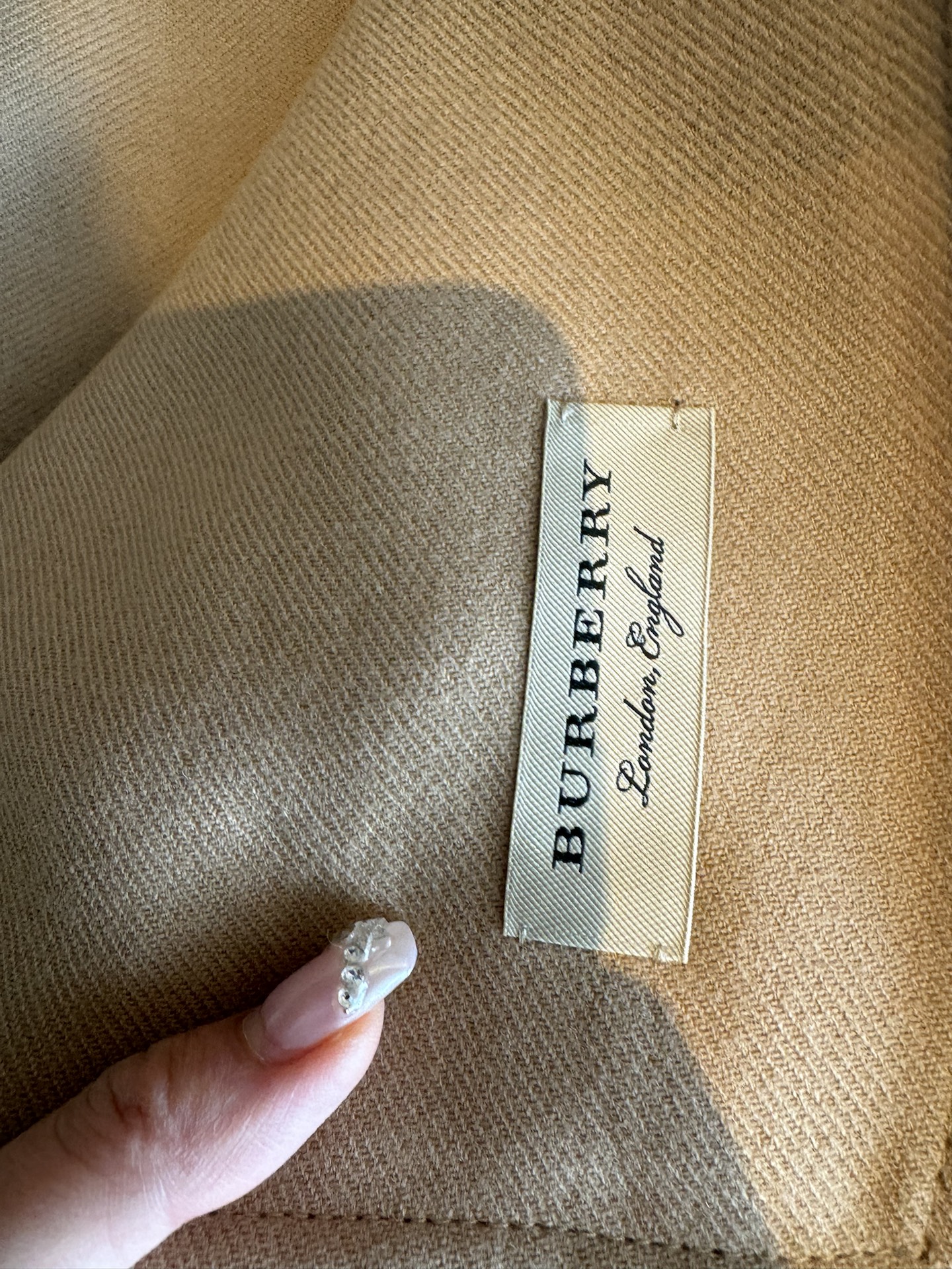 custom review-Burberry Women's Reversible Check Merino Wool Poncho Camel/Archive Beige