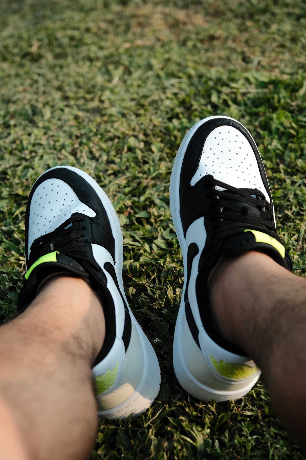 JORDAN 1 Retro Low Golf Phantom Volt - POIZON