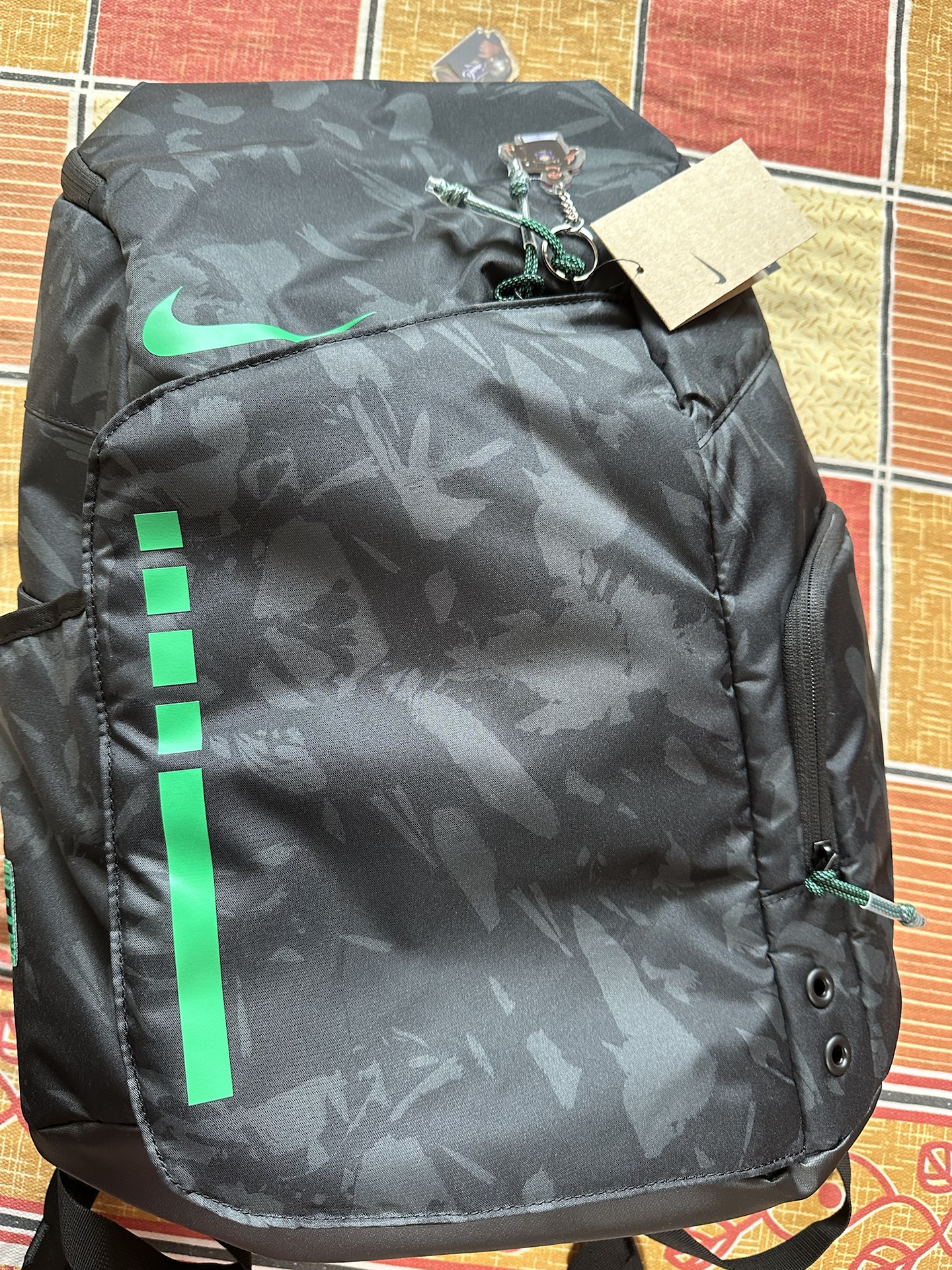custom review-Nike Ткань Рюкзак Унисекс Черный Угольно-черный Стадионно-зеленый