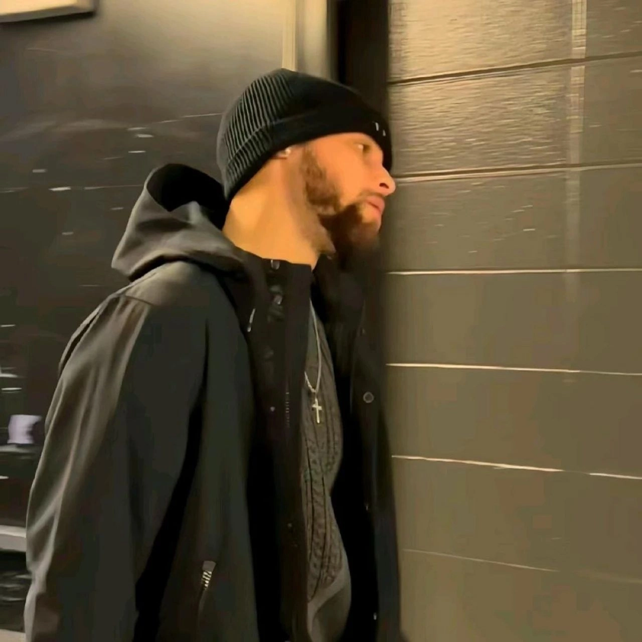 欢迎收看库里的日常穿搭,真的很帅啊