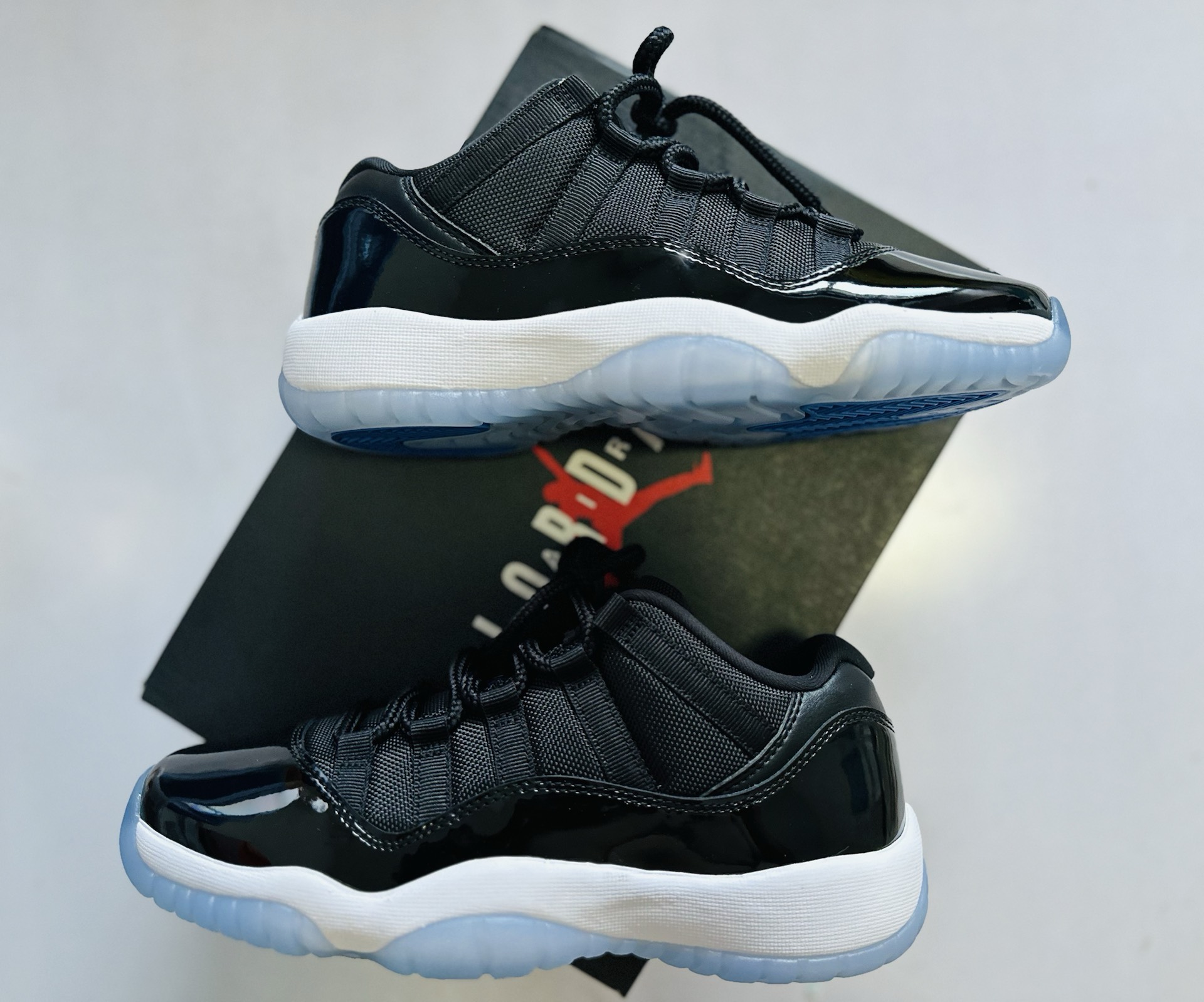 custom review-Jordan Air Jordan 11 Ретро Low Амортизация Износостойкий Низкий Топ Детские Баскетбольные Кроссовки Черный Белый