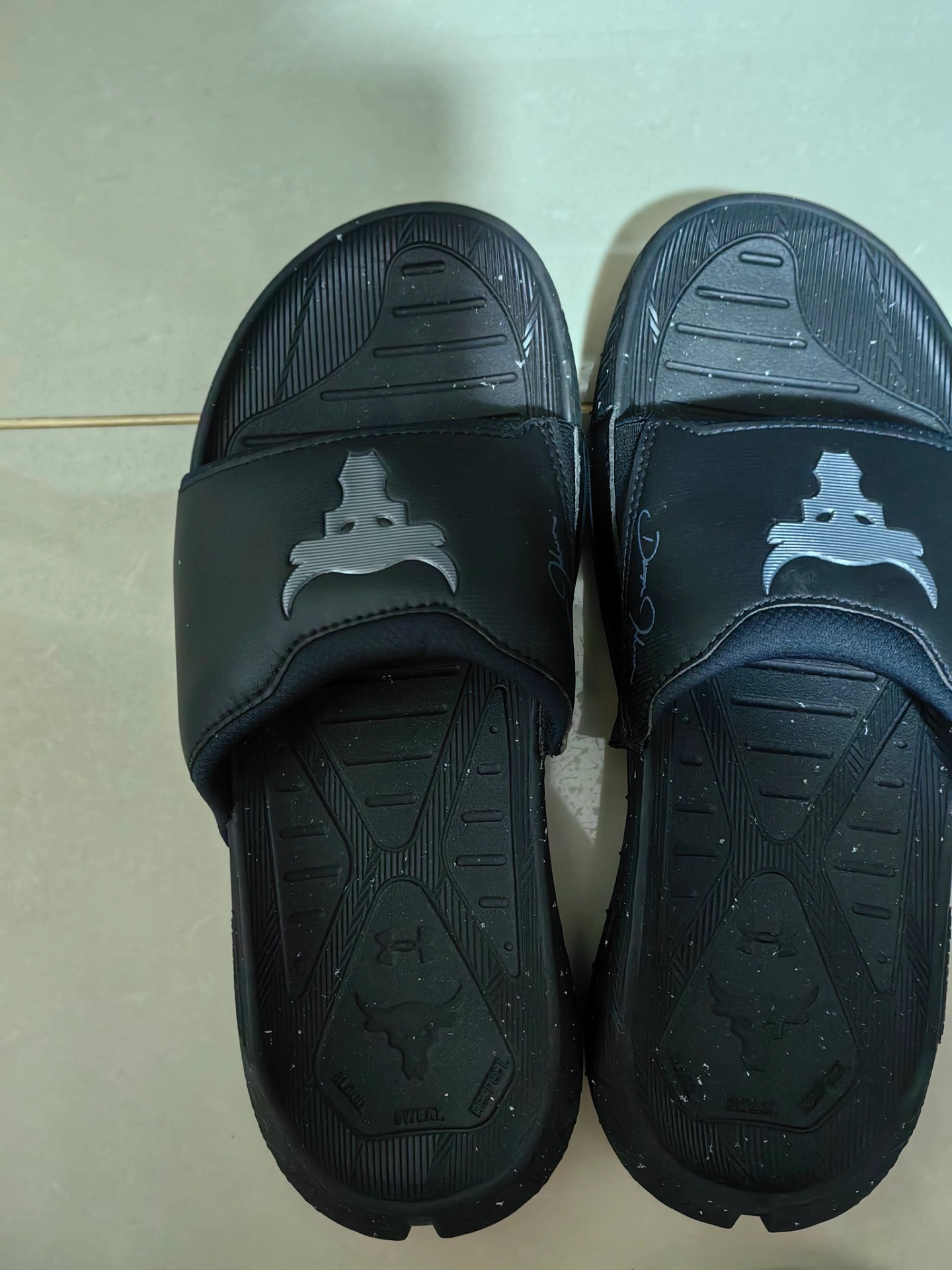 custom review-Under Armour Project Rock 5 Slip-Resistant Слипоны Мужские Черные