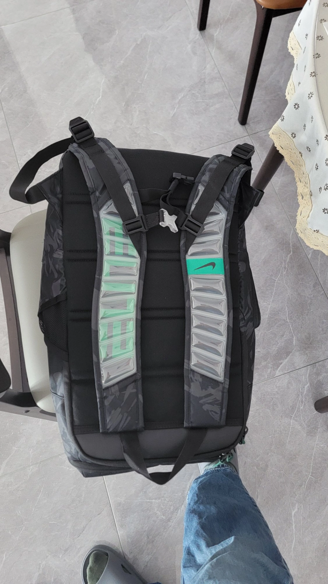 custom review-Nike Hoops Elite Pro Basketball Backpack Men Coal Black/Athletic Green