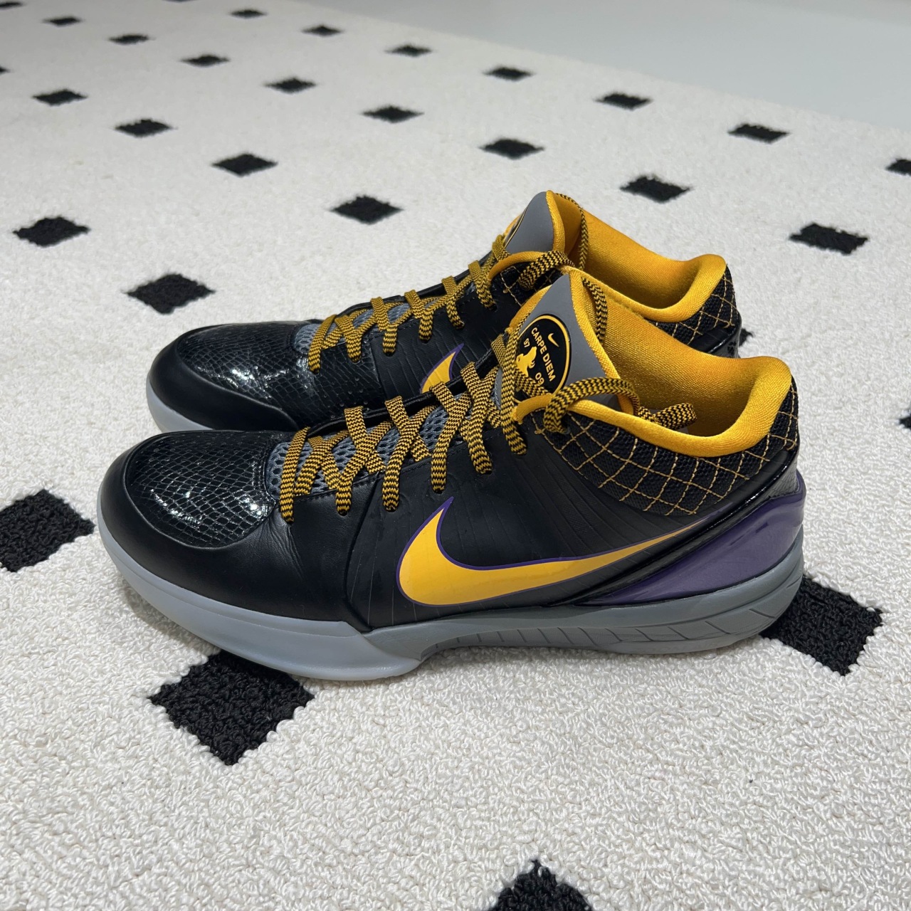 zk4 科比4 kobe4 牛年 及时行乐 好成色46大码