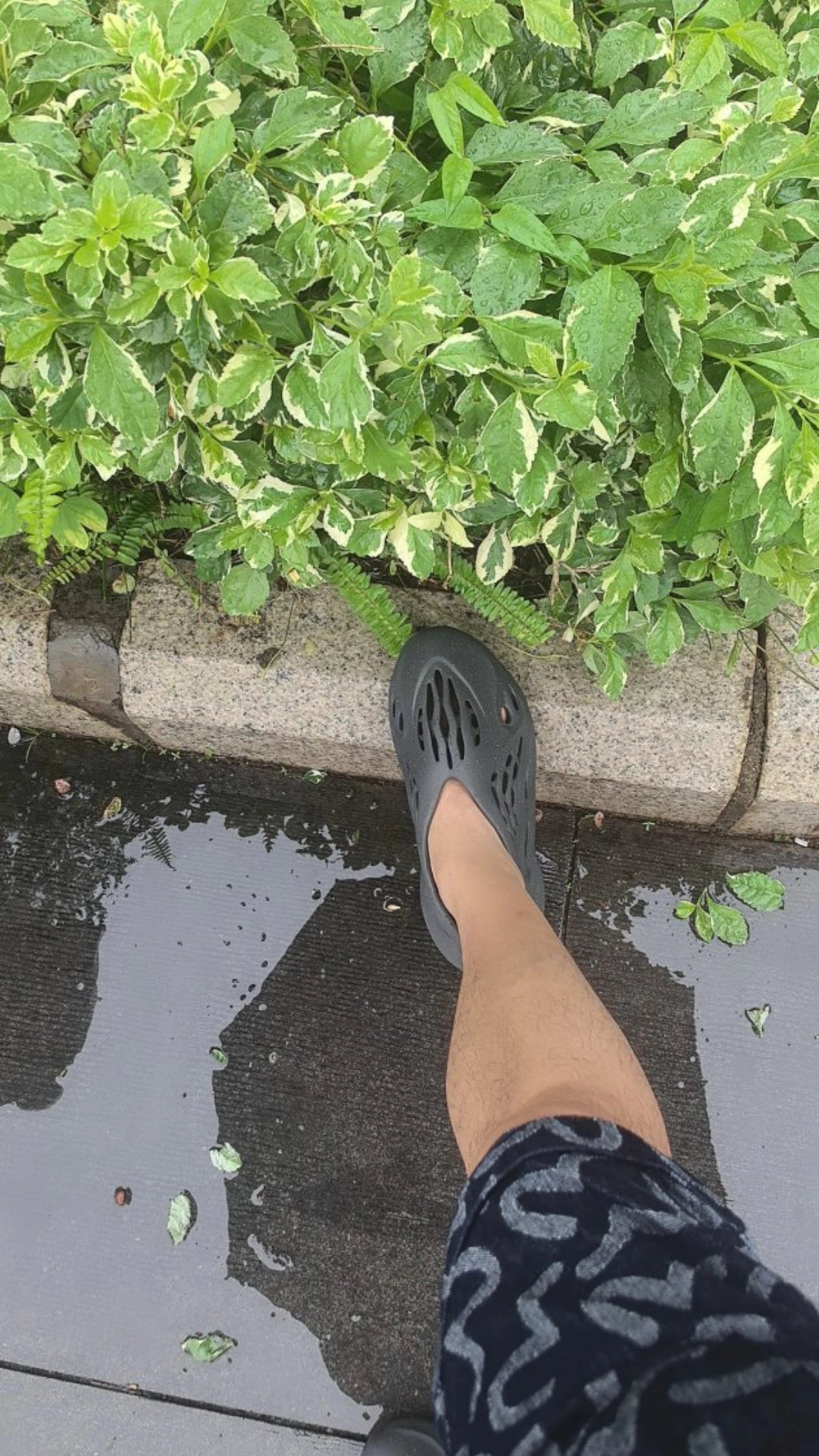 custom review-Adidas Originals Yeezy Foam Runner 'Carbon' Sabo Unisex Gray Adidas Originals Yeezy Foam Runner 'Угольный' Сабо Унисекс Серый