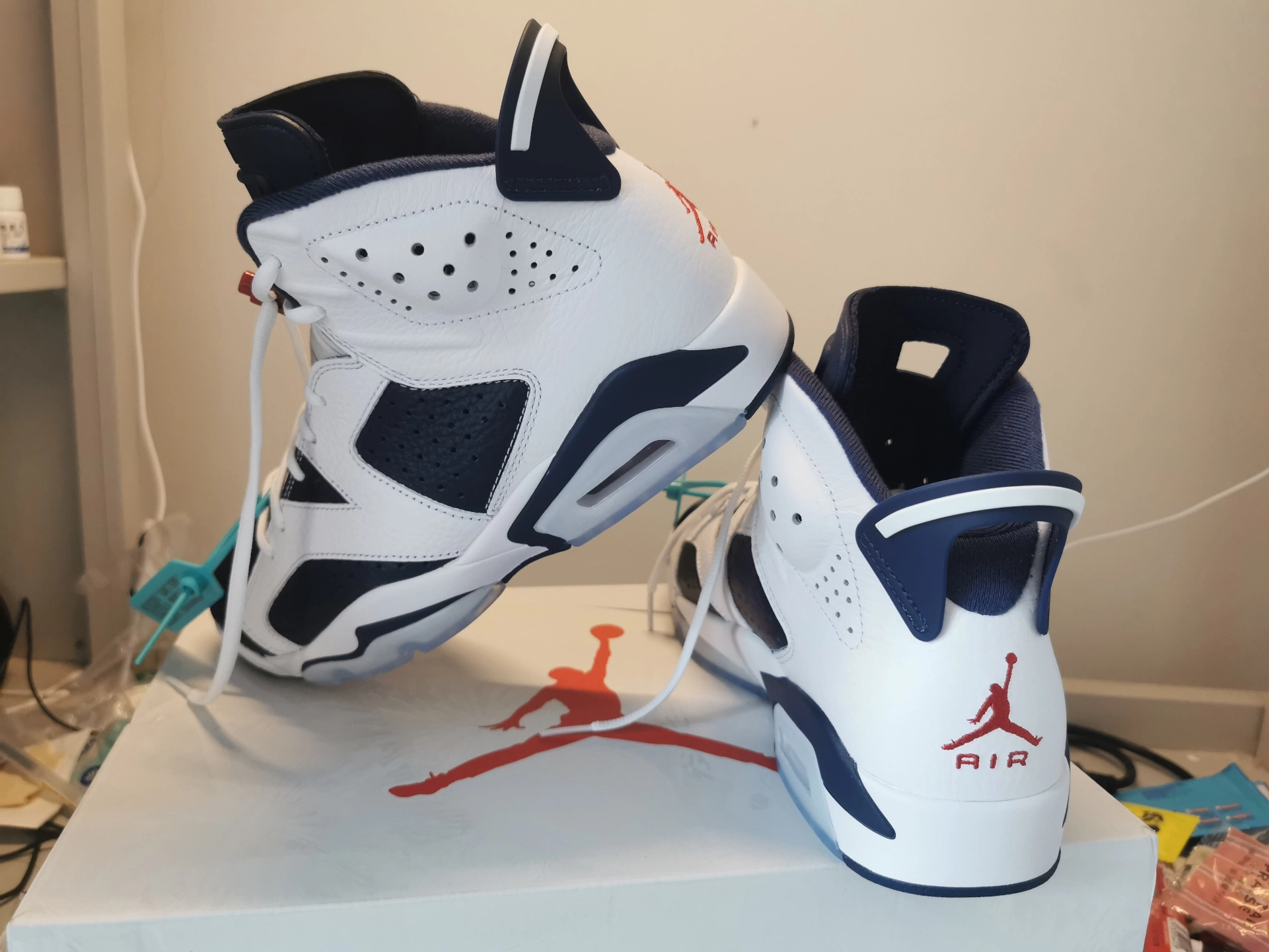 custom review-Jordan Air Jordan 6 'Olympic' High Top Винтажные баскетбольные кроссовки Мужские Белый Синий Выпуск 2024 года