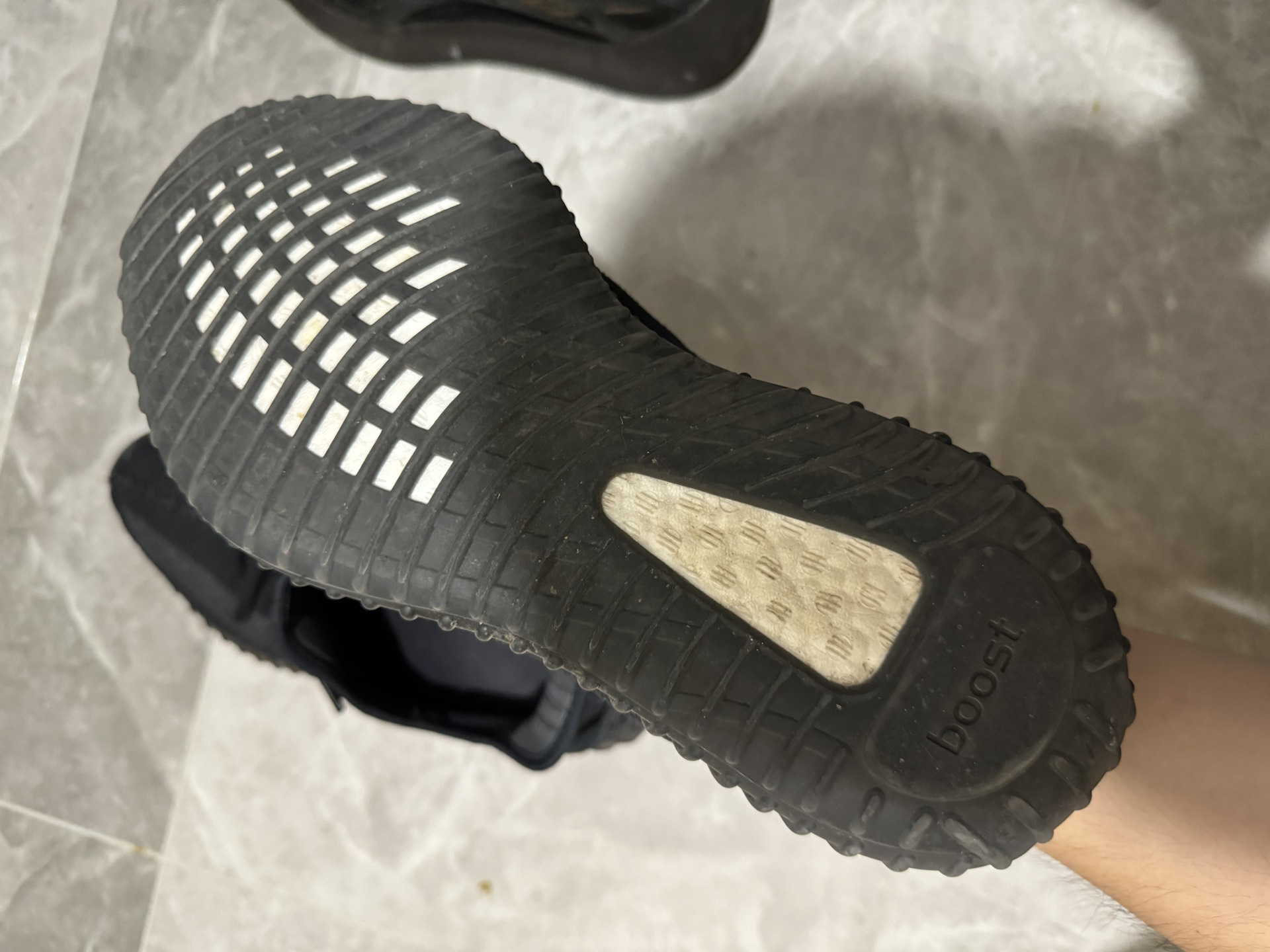 custom review-Adidas Originals Yeezy Boost 350 V2 Onyx