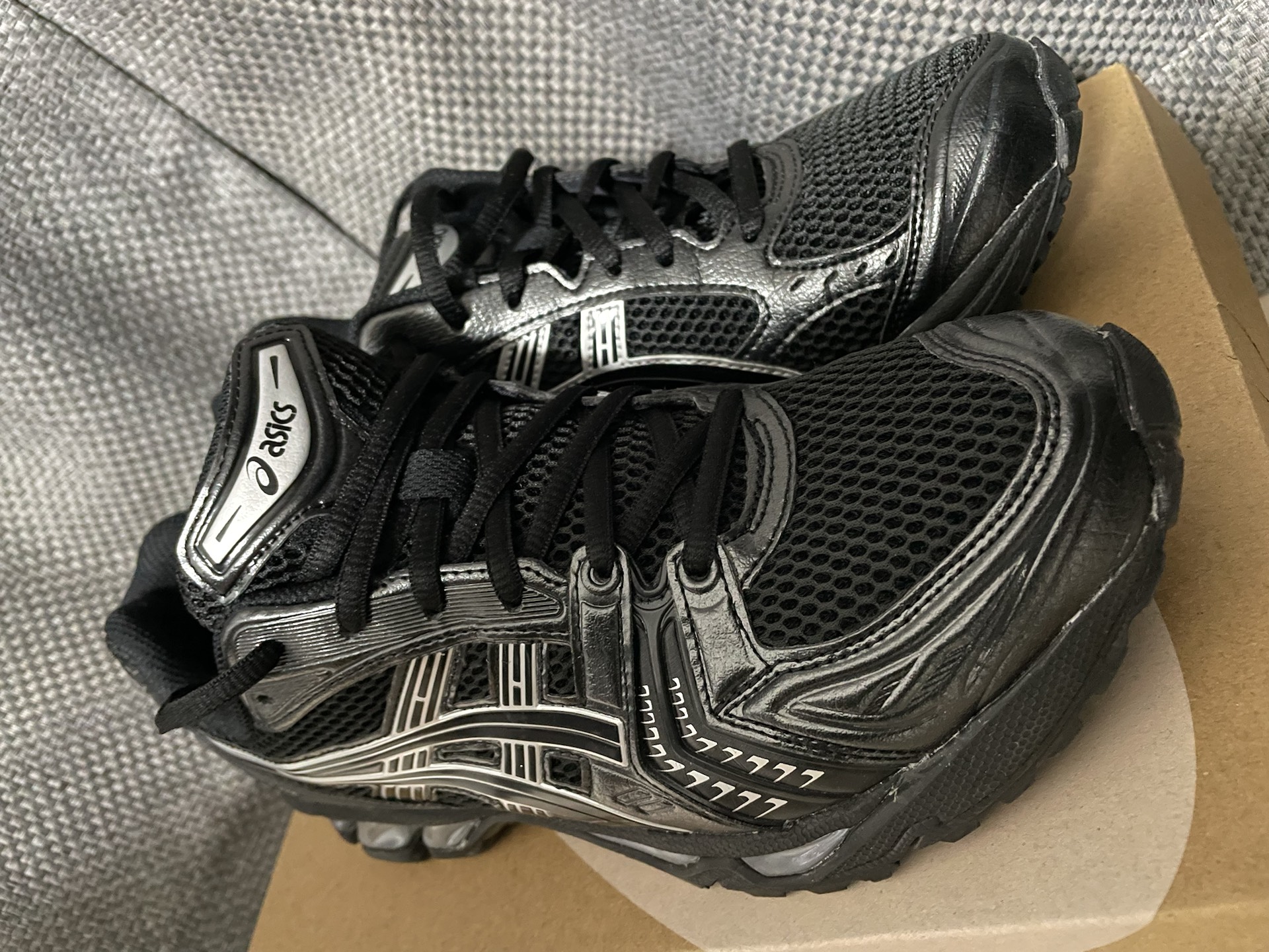 custom review-ASICS Gel Kayano 14 Устойчивый к истиранию Дышащая Поддержка Низкий Верх Повседневная Обувь Унисекс Черный