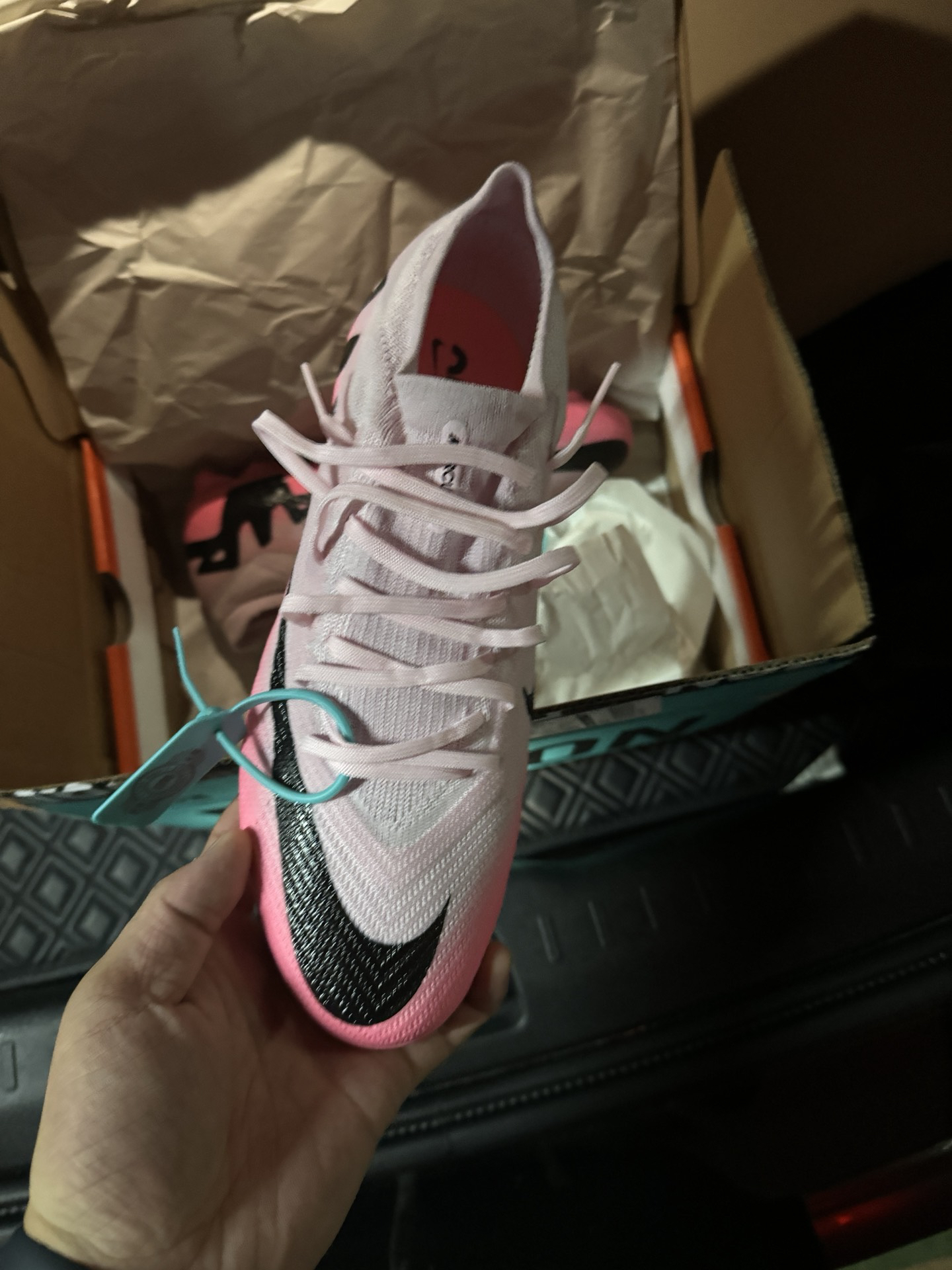 custom review-Nike Zoom Mercurial Vapor 15 Pro AG 'Ready Pack'
