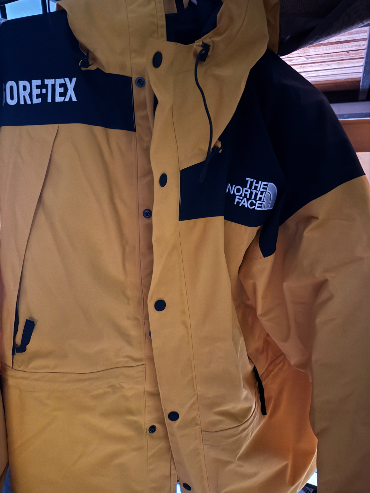 custom review-The North Face Пуховики и пальто зимние мужские желтые