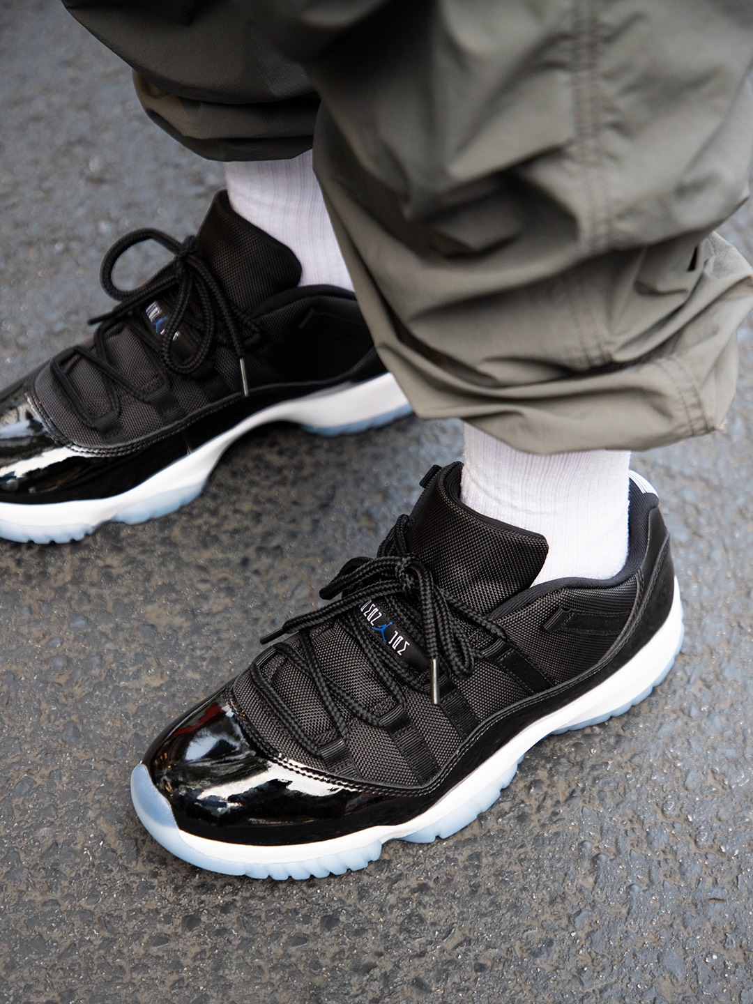 シューズ(男性用) Air Jordan 11 Low \"Space Jam\" Air Jordan 11 Retro Low 