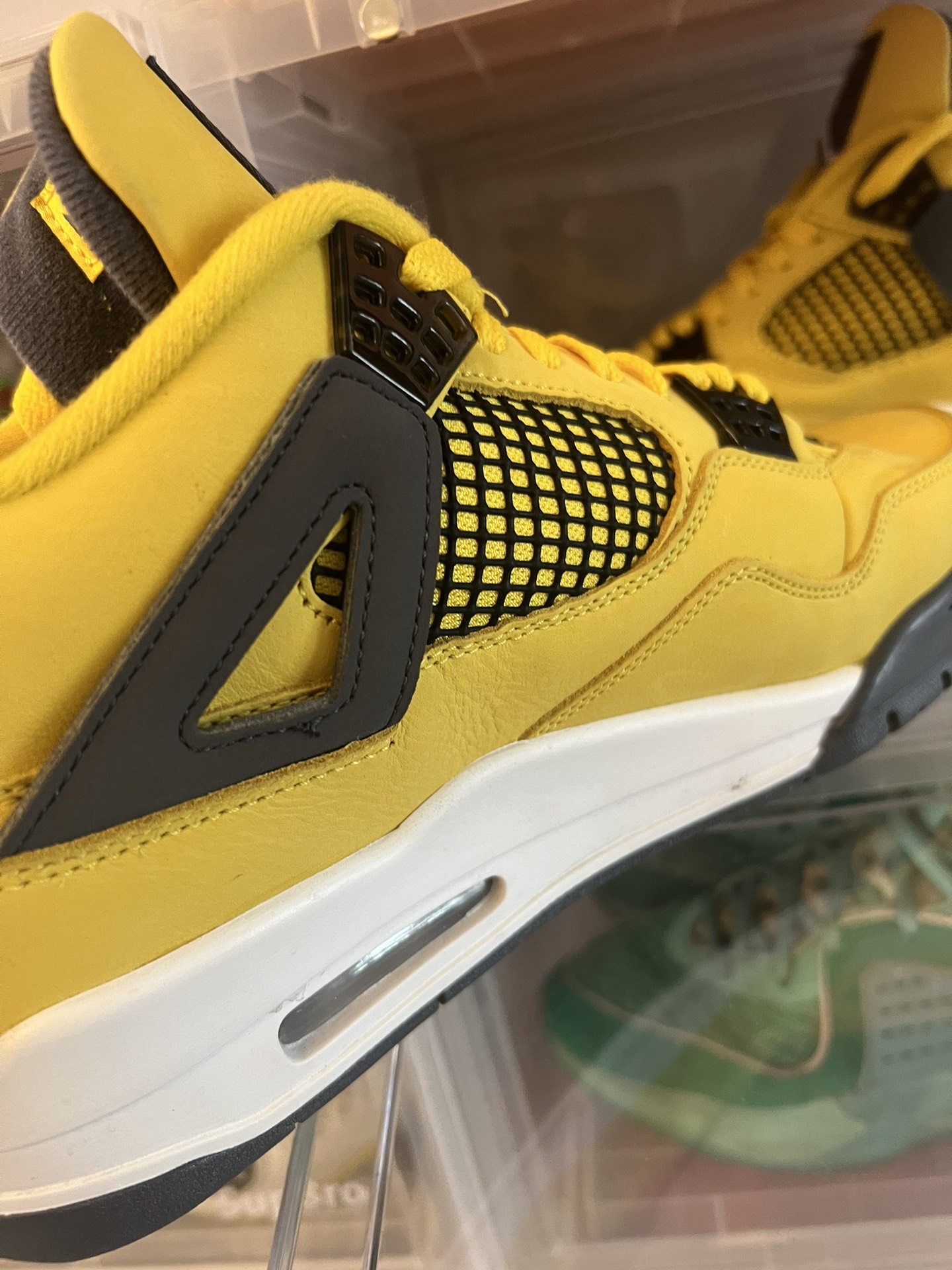 custom review-Air Jordan 4 Retro 'Lightning' 2021