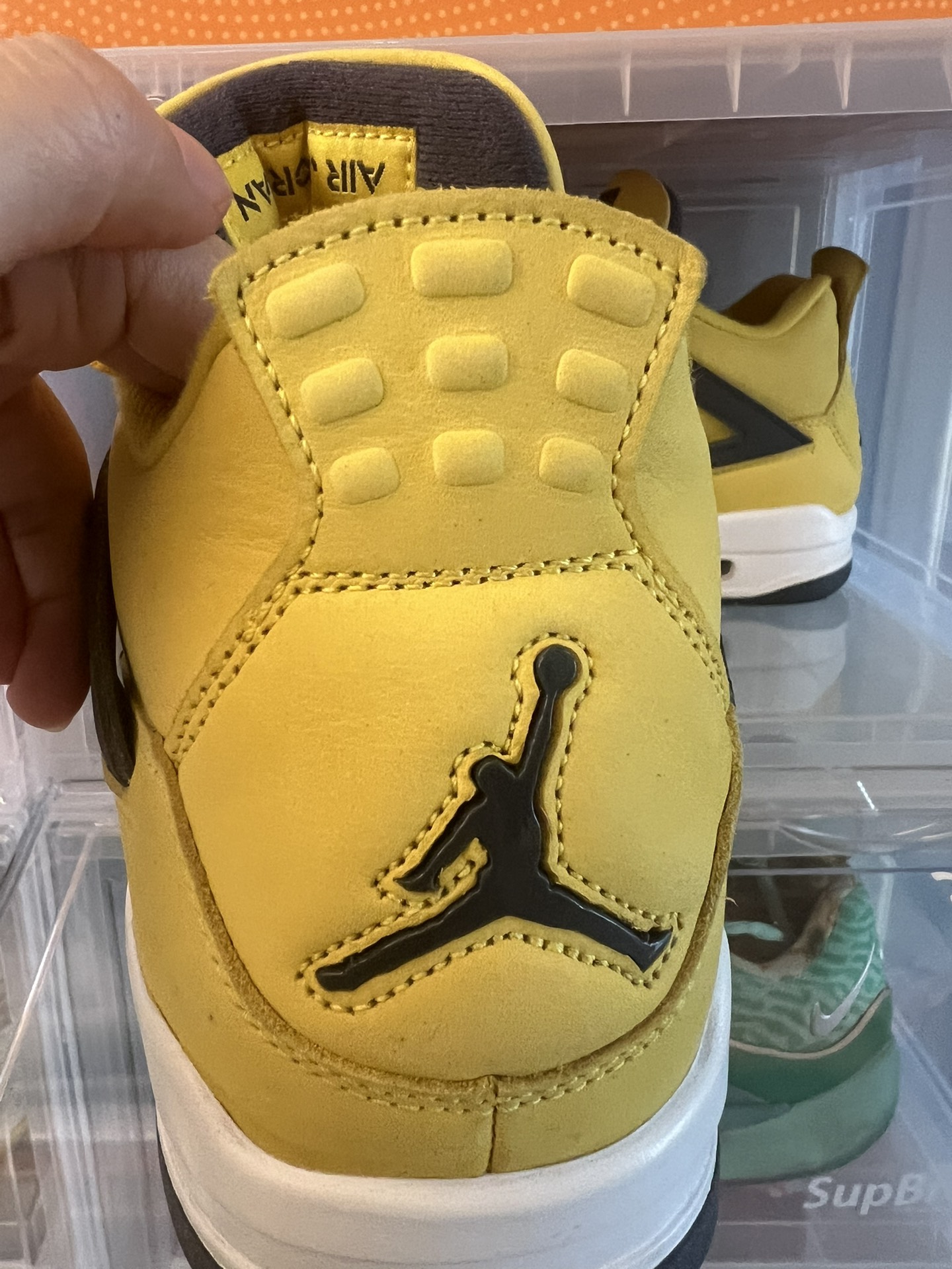 custom review-Air Jordan 4 Retro 'Lightning' 2021