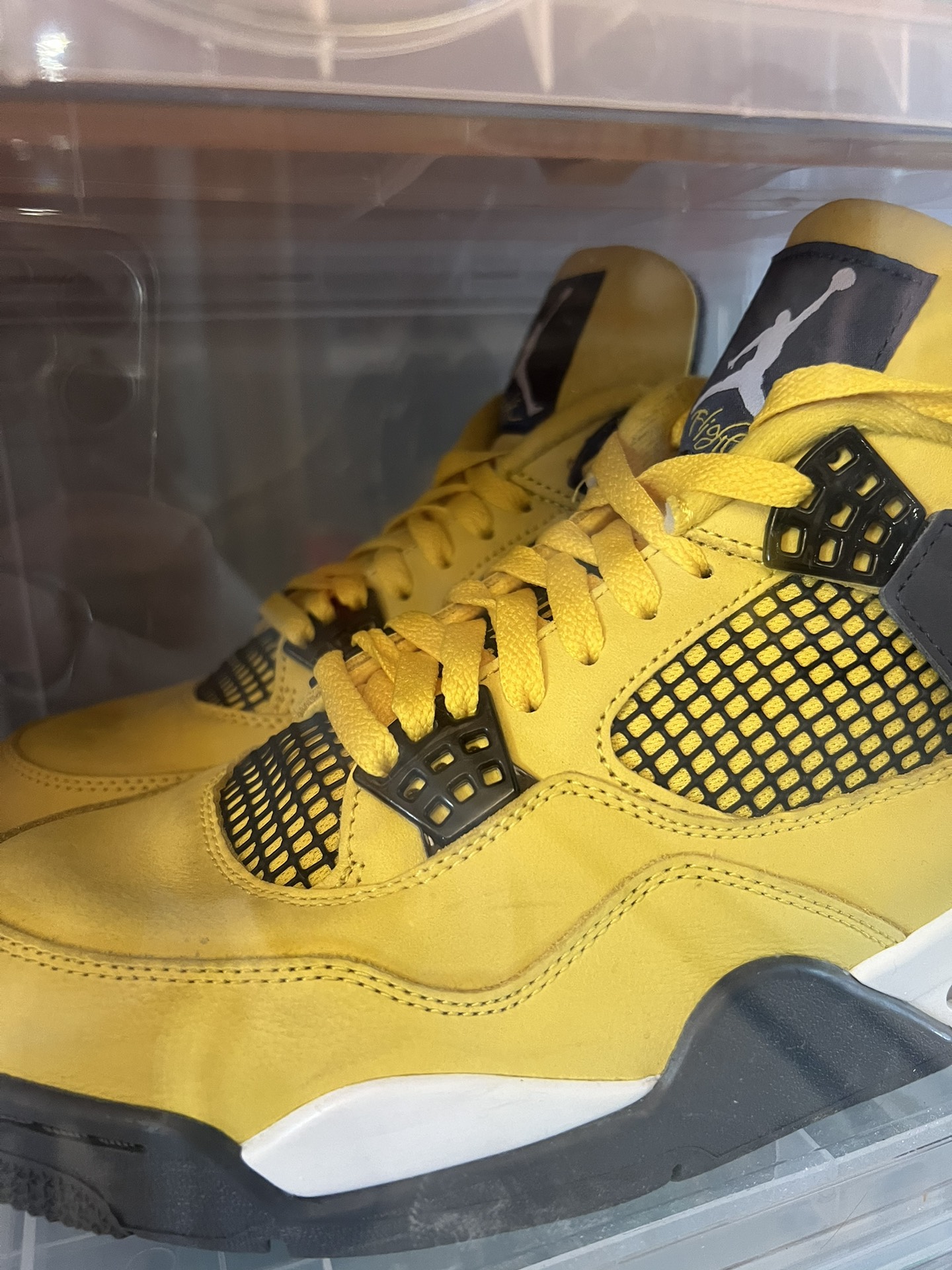 custom review-Air Jordan 4 Retro 'Lightning' 2021