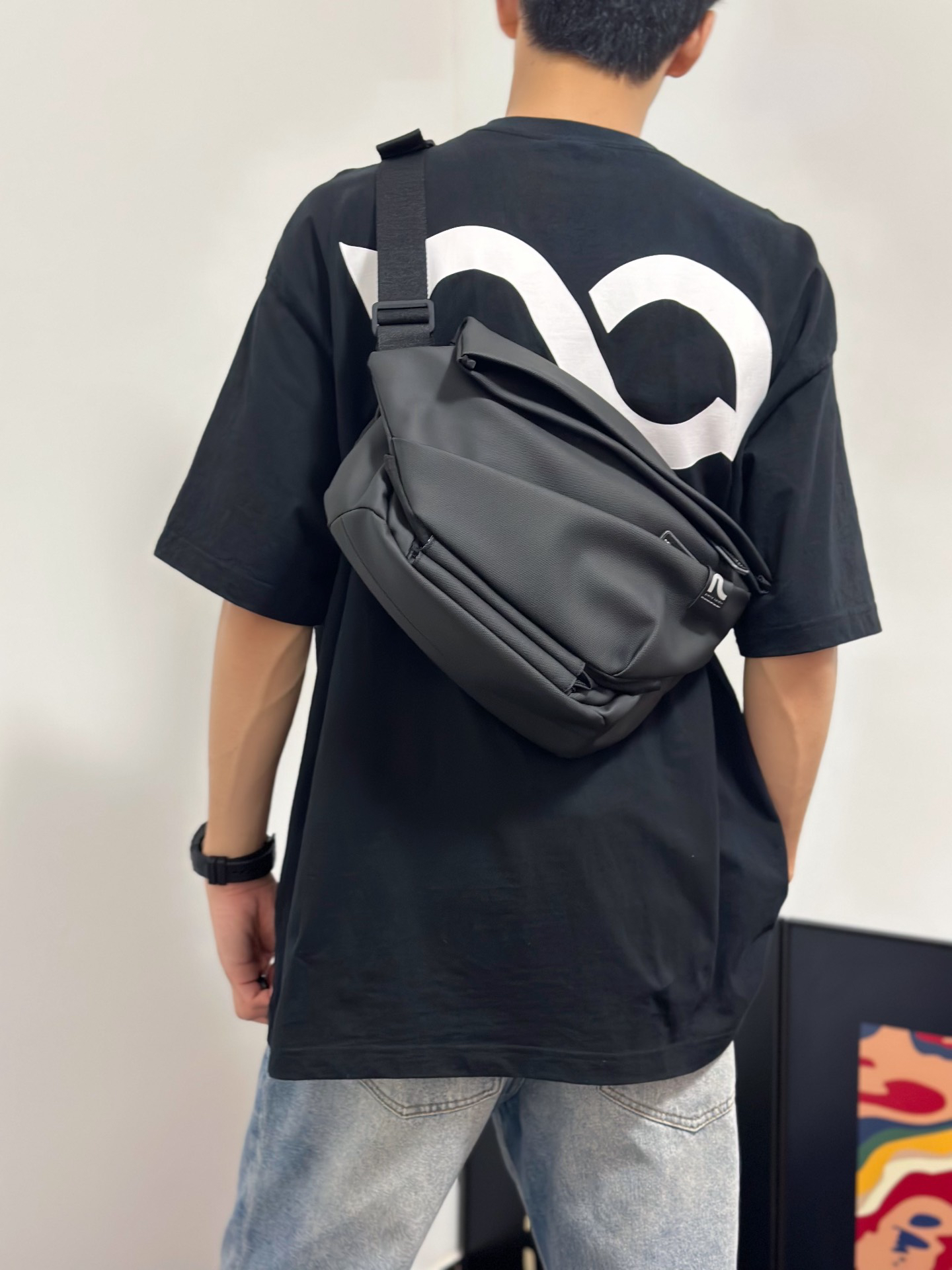 男生夏日机能斜挎包