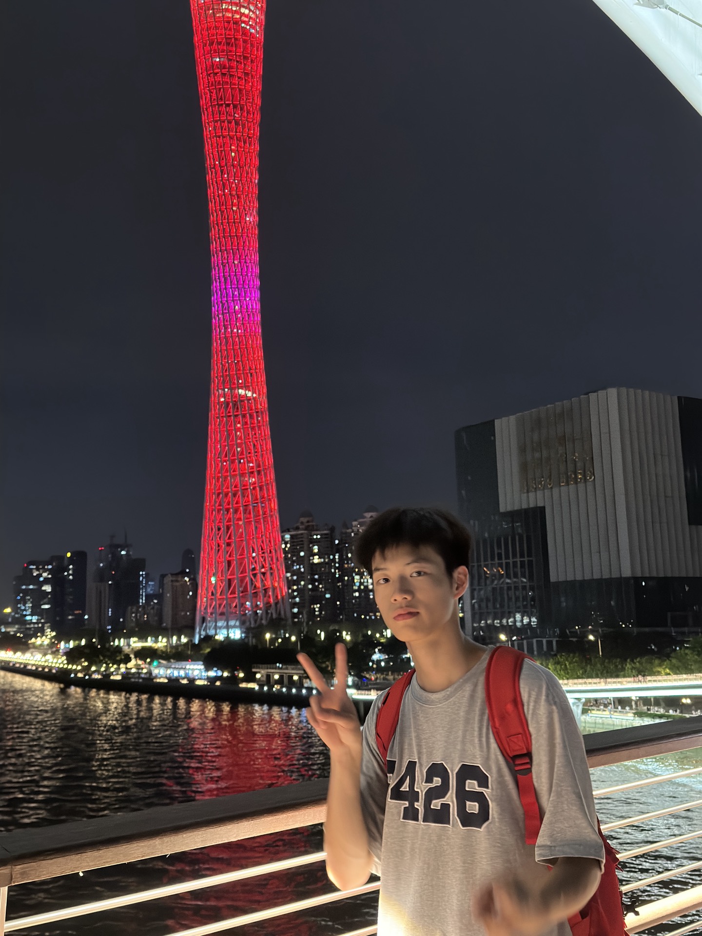 之前你叫得吃哥 现在dei叫周潇齐