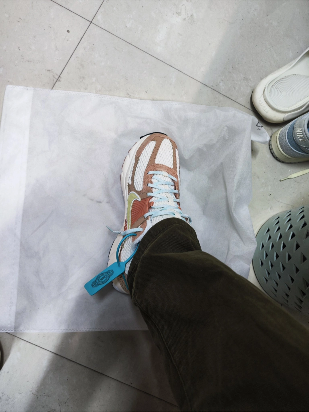 custom review-Nike Air Zoom Vomero 5 Беговые кроссовки Низкий топ Унисекс