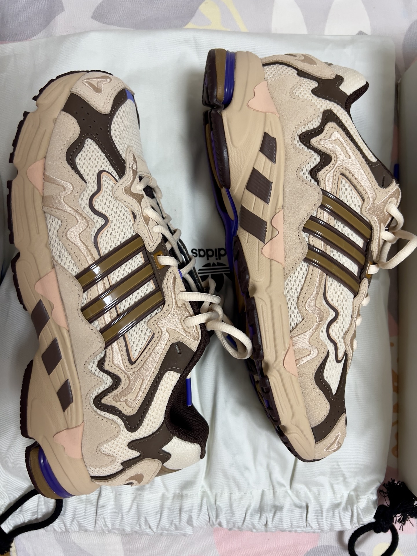 custom review-Adidas Originals Response Cl Bad Bunny Paso Fino