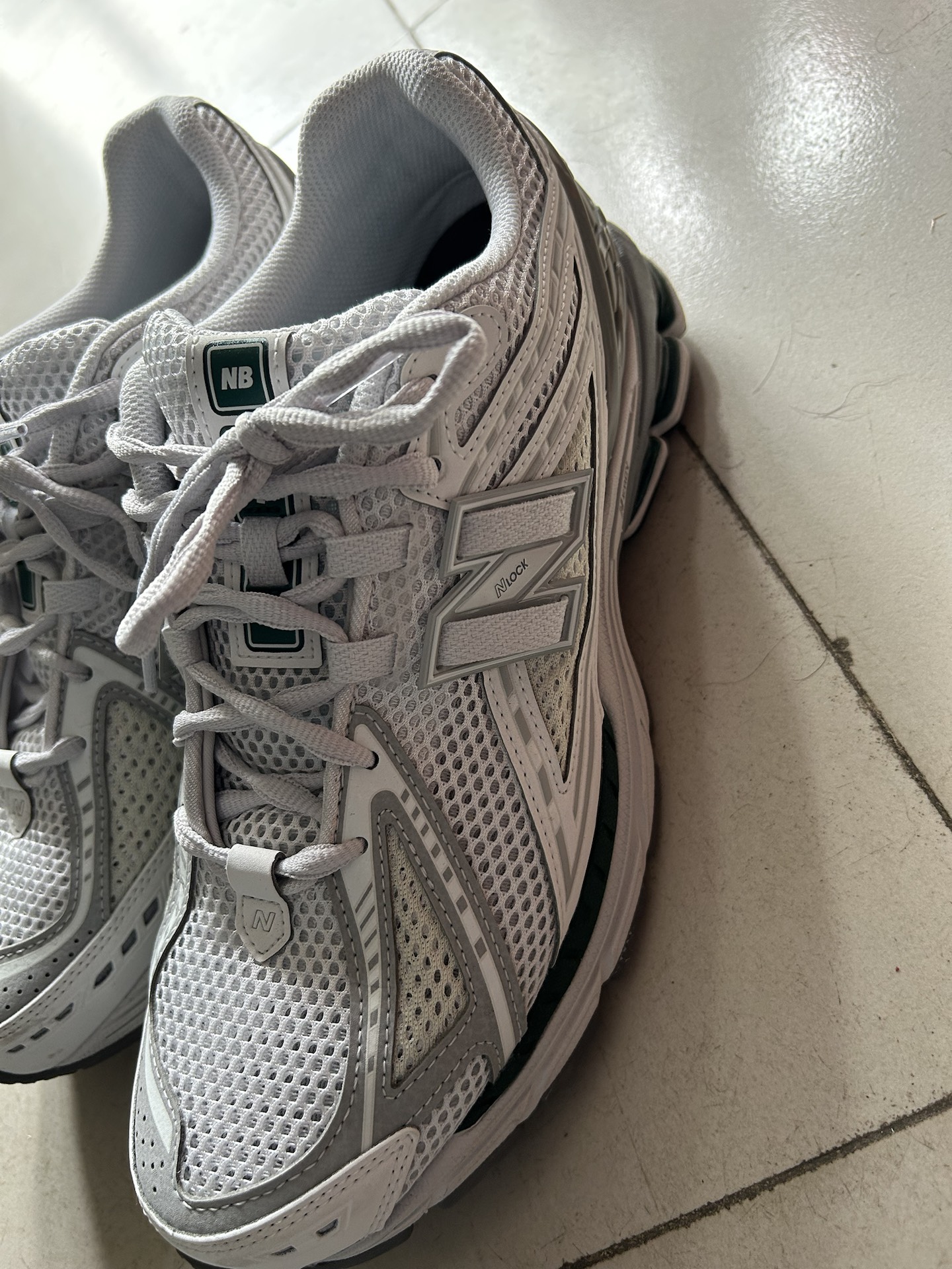 custom review-New Balance NB 1906R противоскользящий устойчивый к истиранию дышащий низкий топ повседневный унисекс серый белый