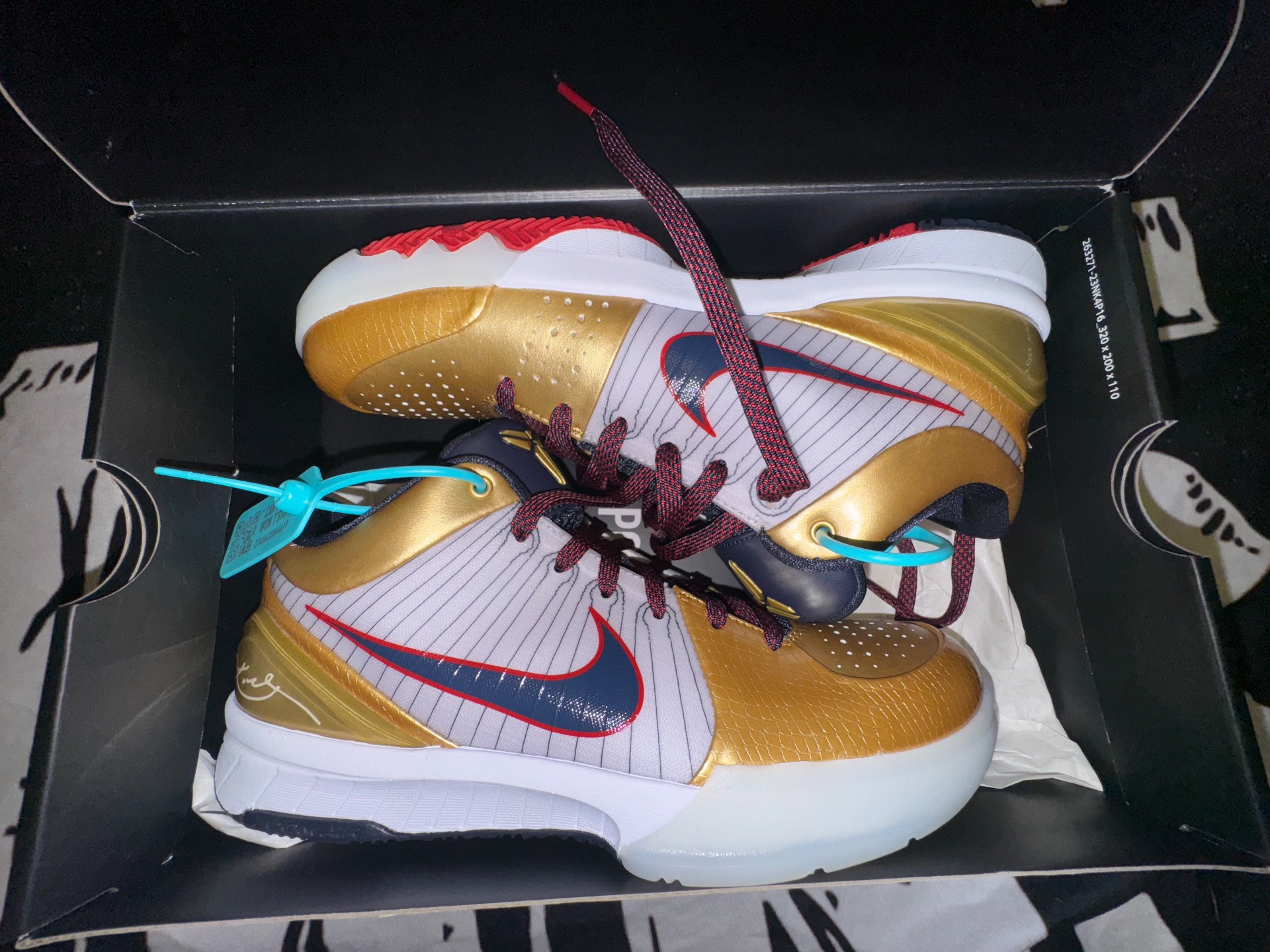 custom review-Nike Zoom Kobe 4 Protro 'Gold Medal'