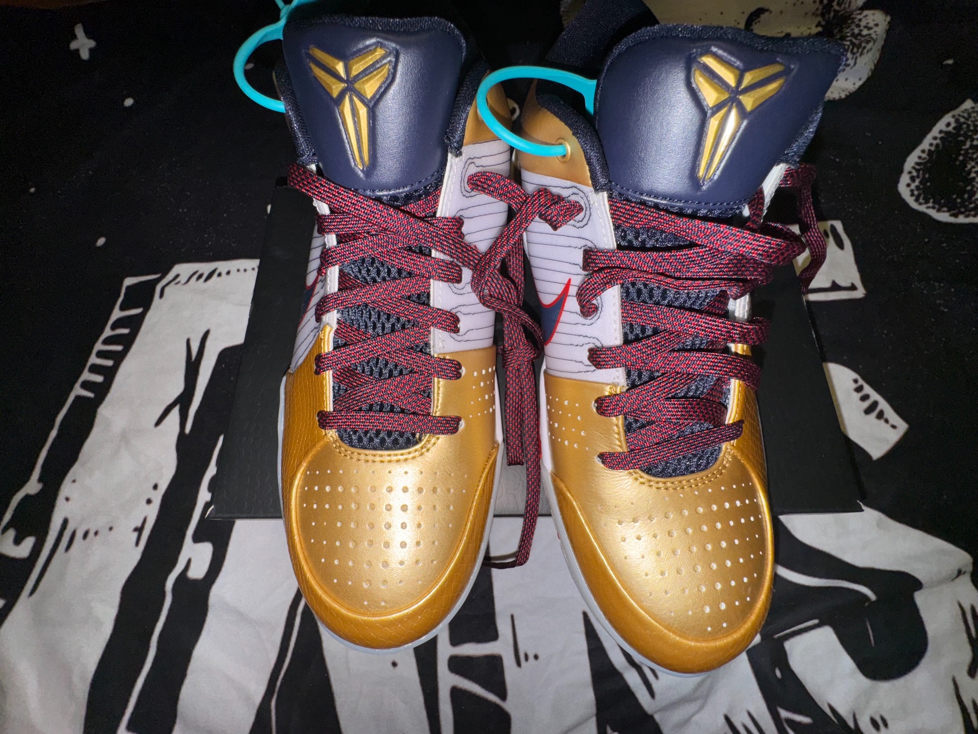 custom review-Nike Zoom Kobe 4 Protro 'Gold Medal'