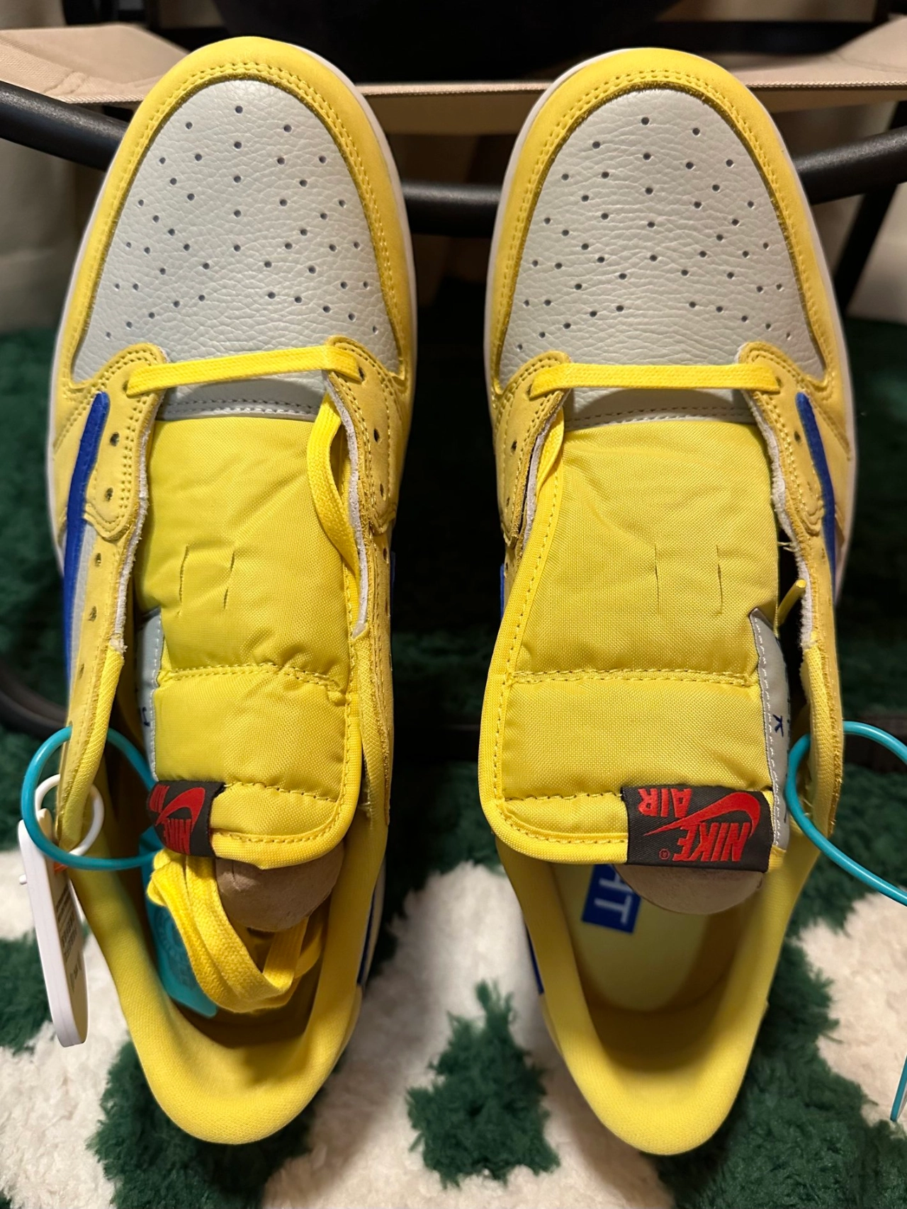 custom review-Jordan 1 Retro Low OG SP Travis Scott Canary Women's