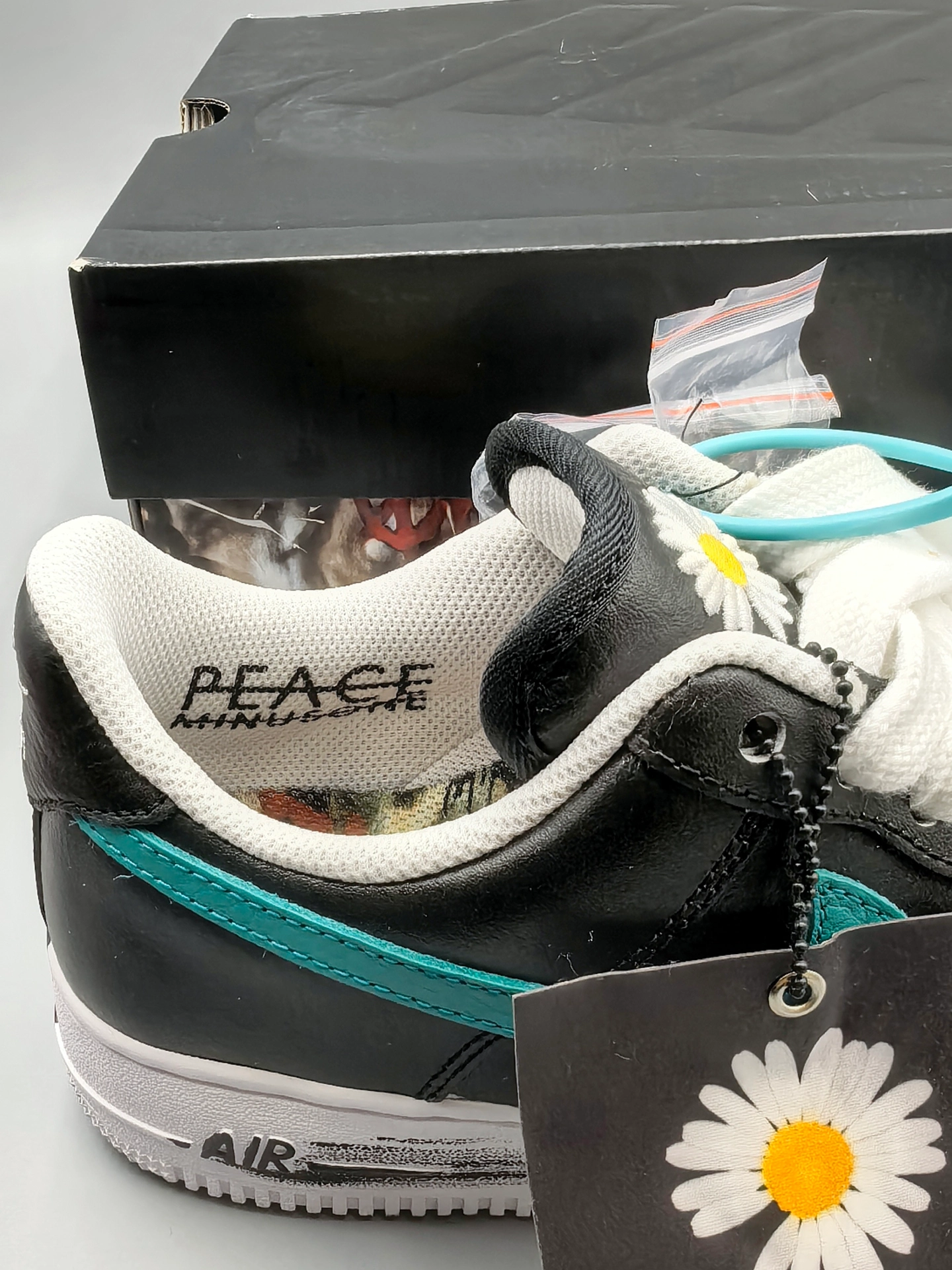 涂鸦刮刮乐的权志龙3.0联名air force 1