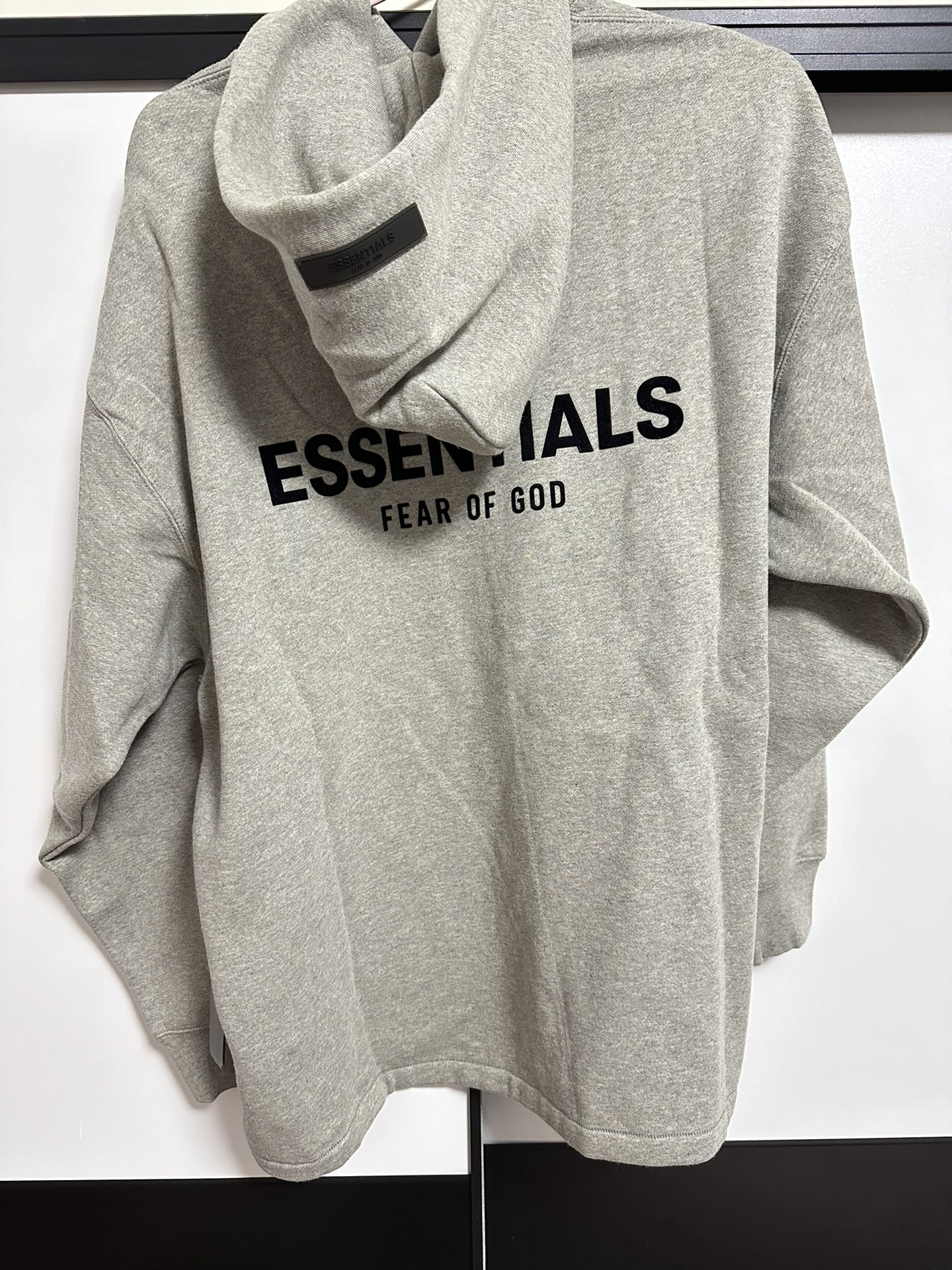 custom review-Fear Of God Essentials Relaxed Hoodie SS22