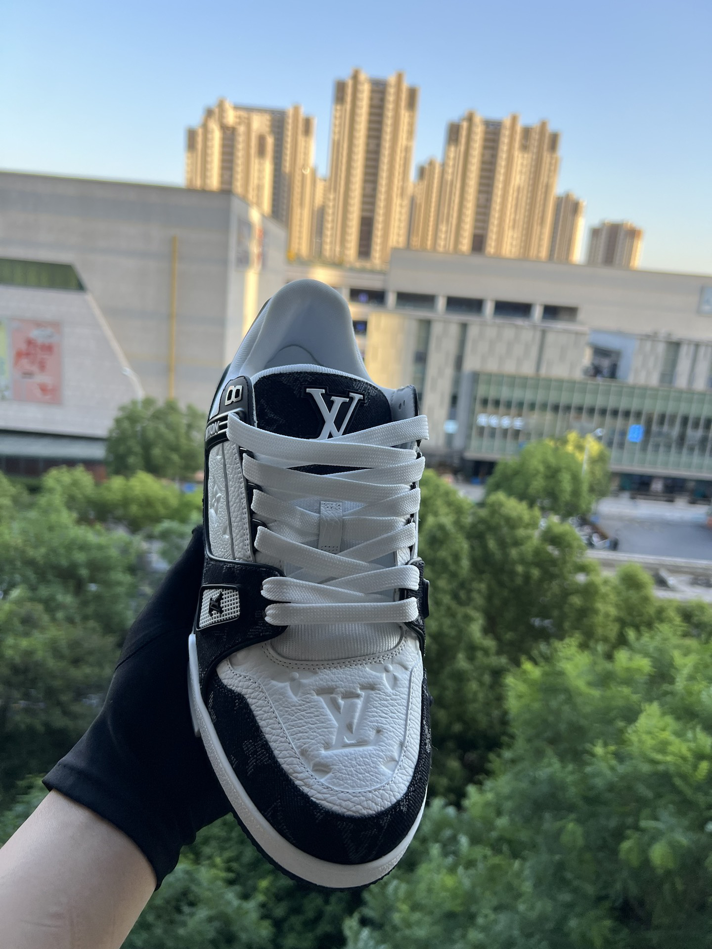 lv trainer黑白熊猫