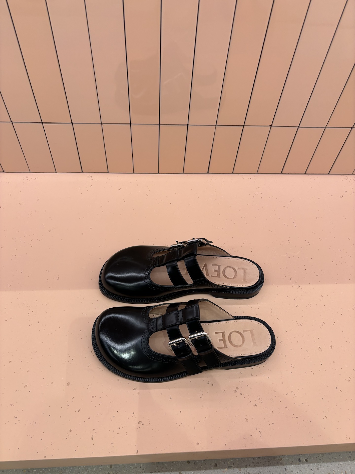 罗意威鞋子