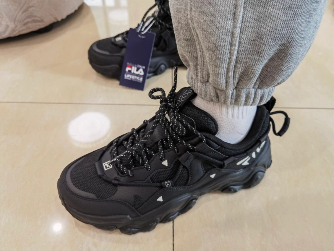 fila斐乐猫爪5代