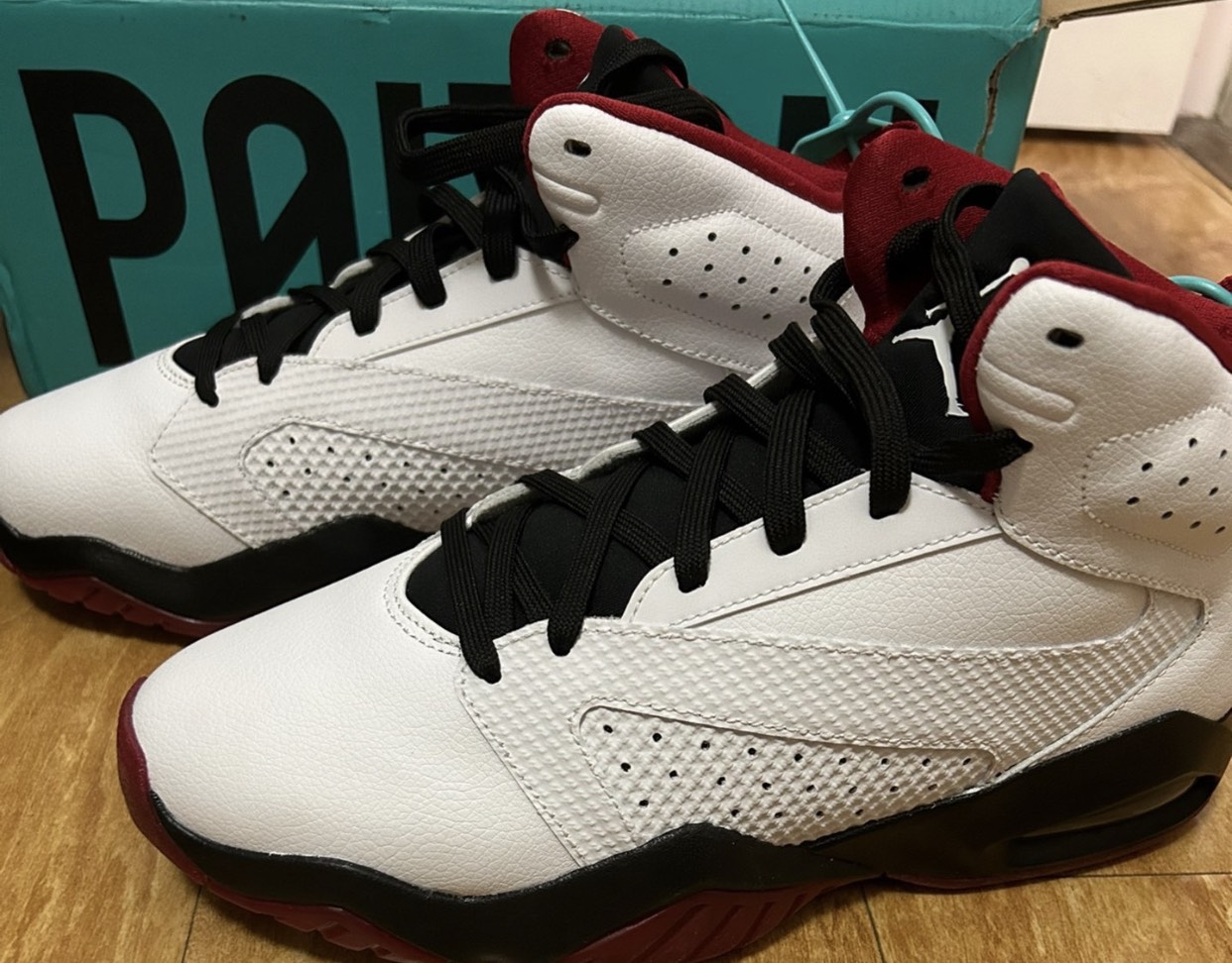 custom review-Джордан Lift Off Амортизаторы Shock Absorbers Противоскользящие Устойчивые к износу MID Топ Винтажные баскетбольные кроссовки Мужские Белый Черный