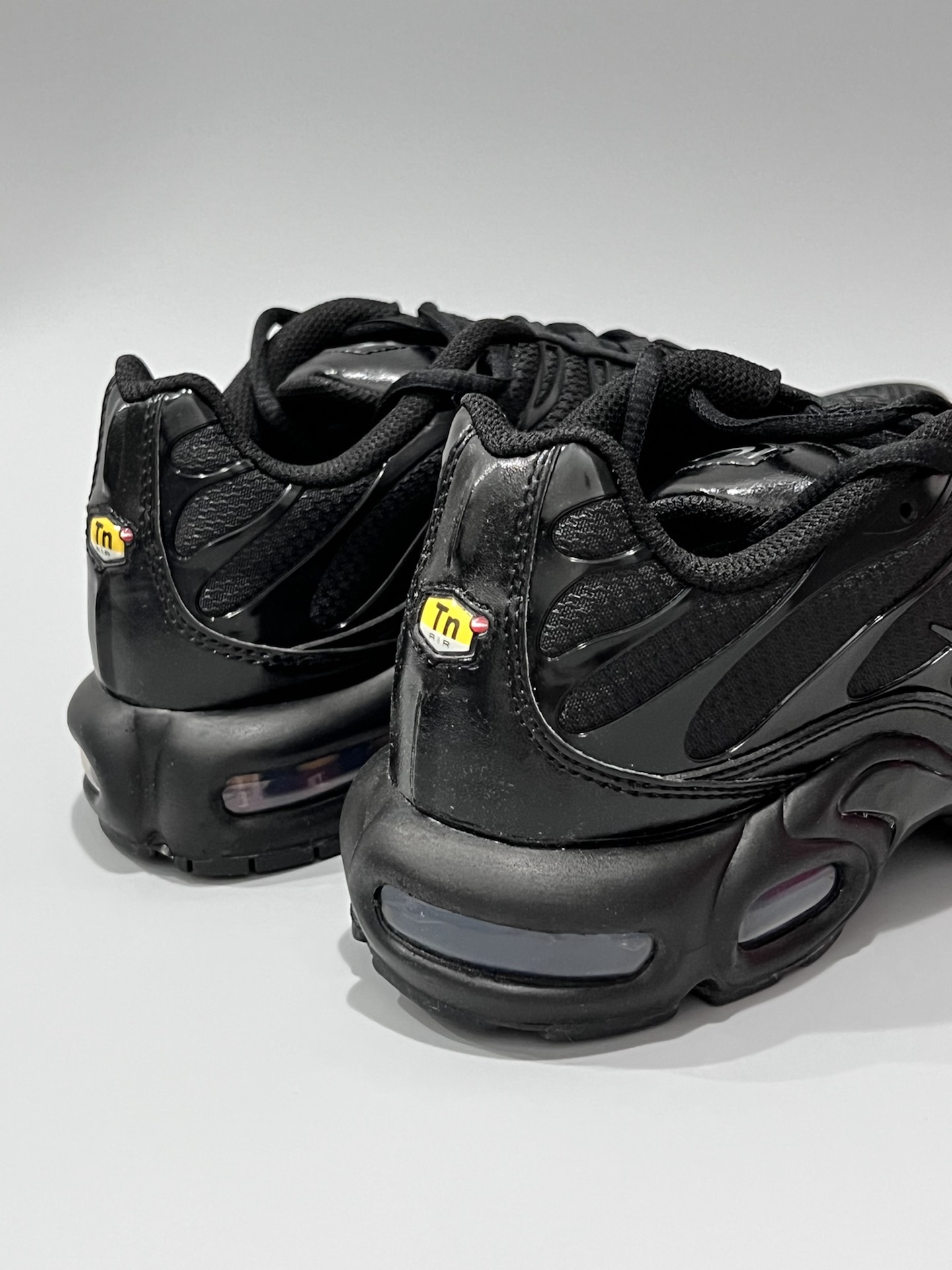 nike air max plus跑步鞋 黑武士
🖤这款nike air max plus黑武士敲
