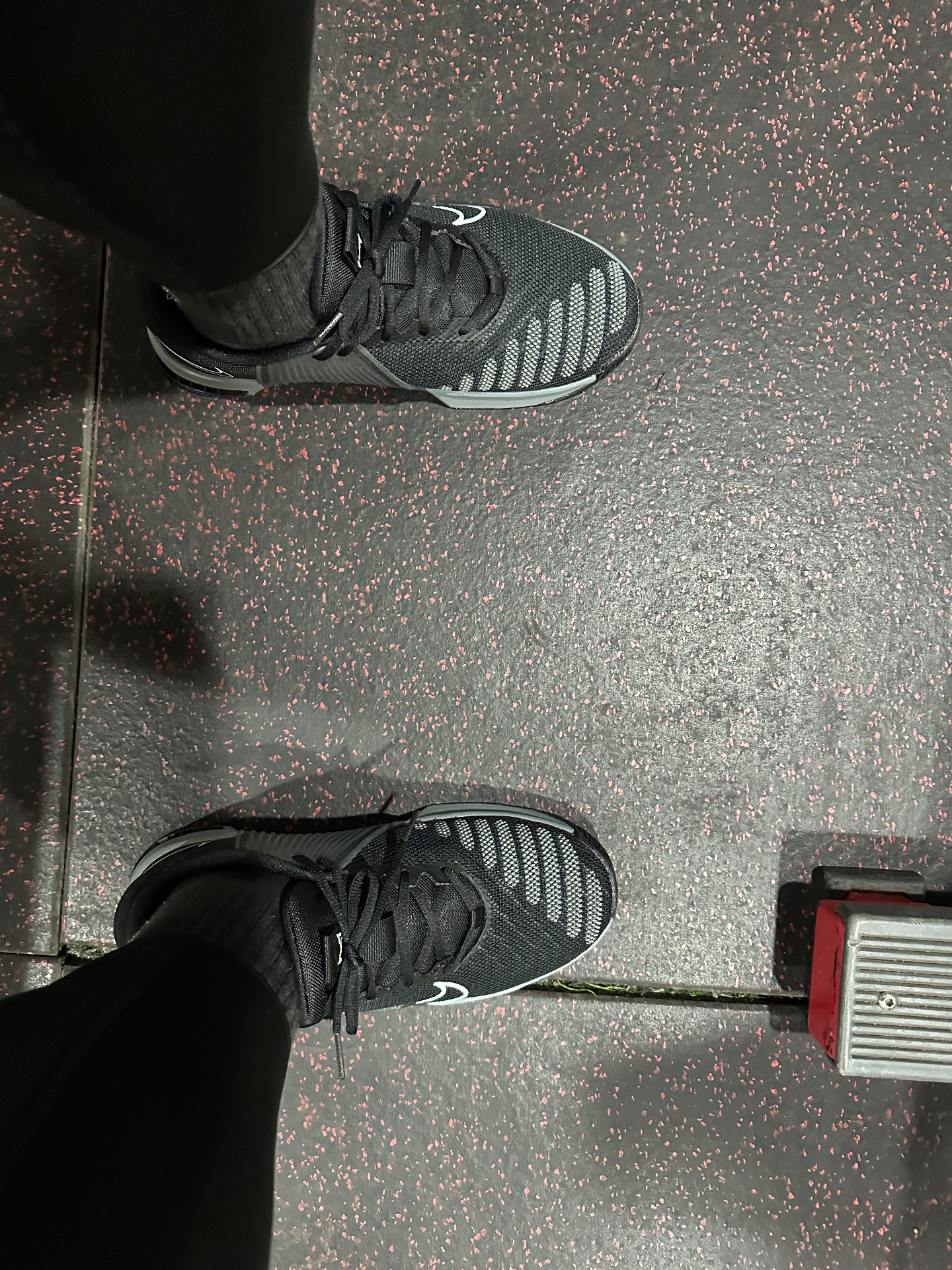 custom review-Nike Metcon 9 Устойчивый к истиранию Дышащий Низкий Топ Тренировочные Беговые кроссовки Мужские Черный Белый