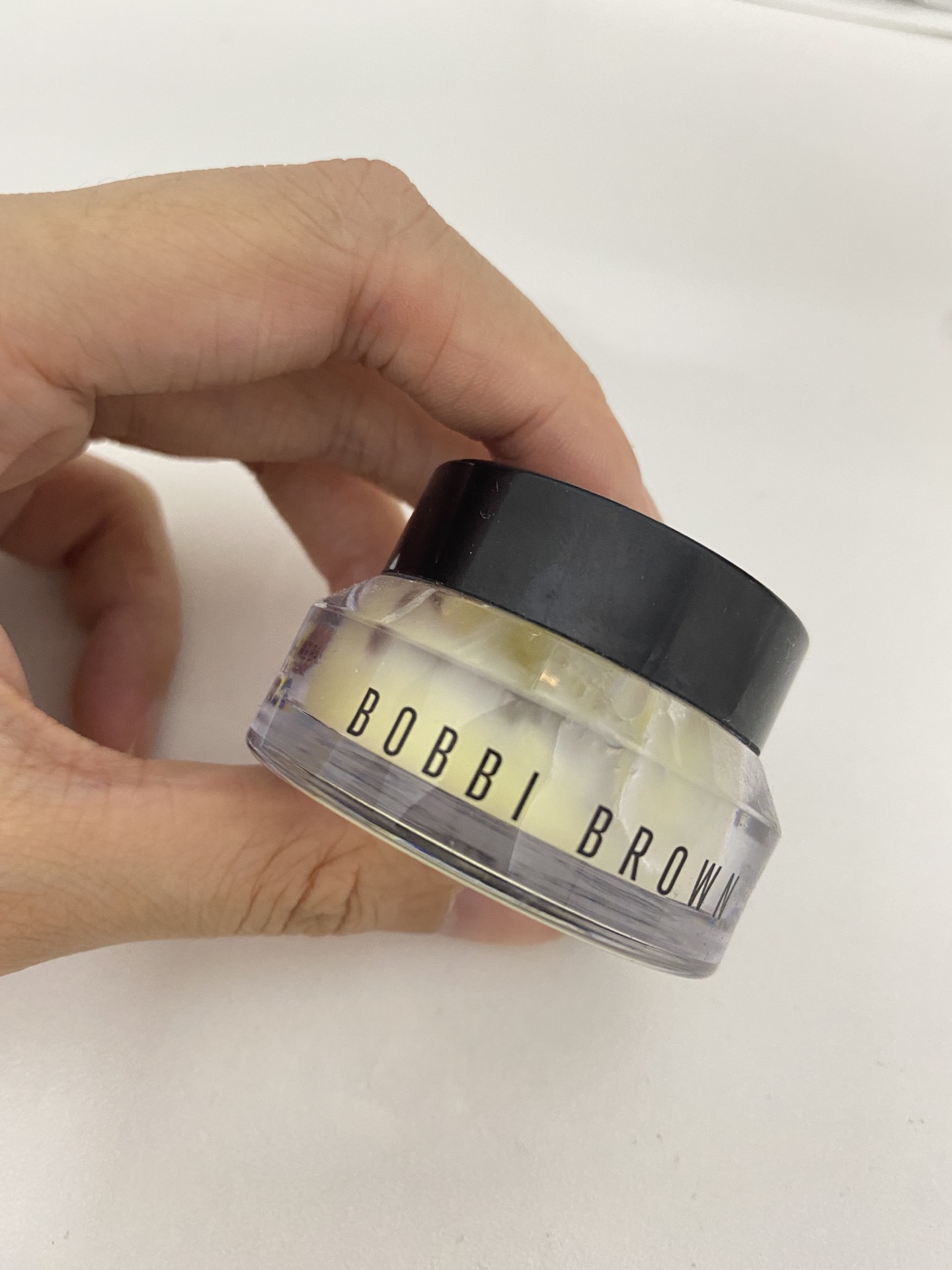 给大家推荐一款妆前打底产品,就是芭比波朗家的明星产品-橘子面霜.