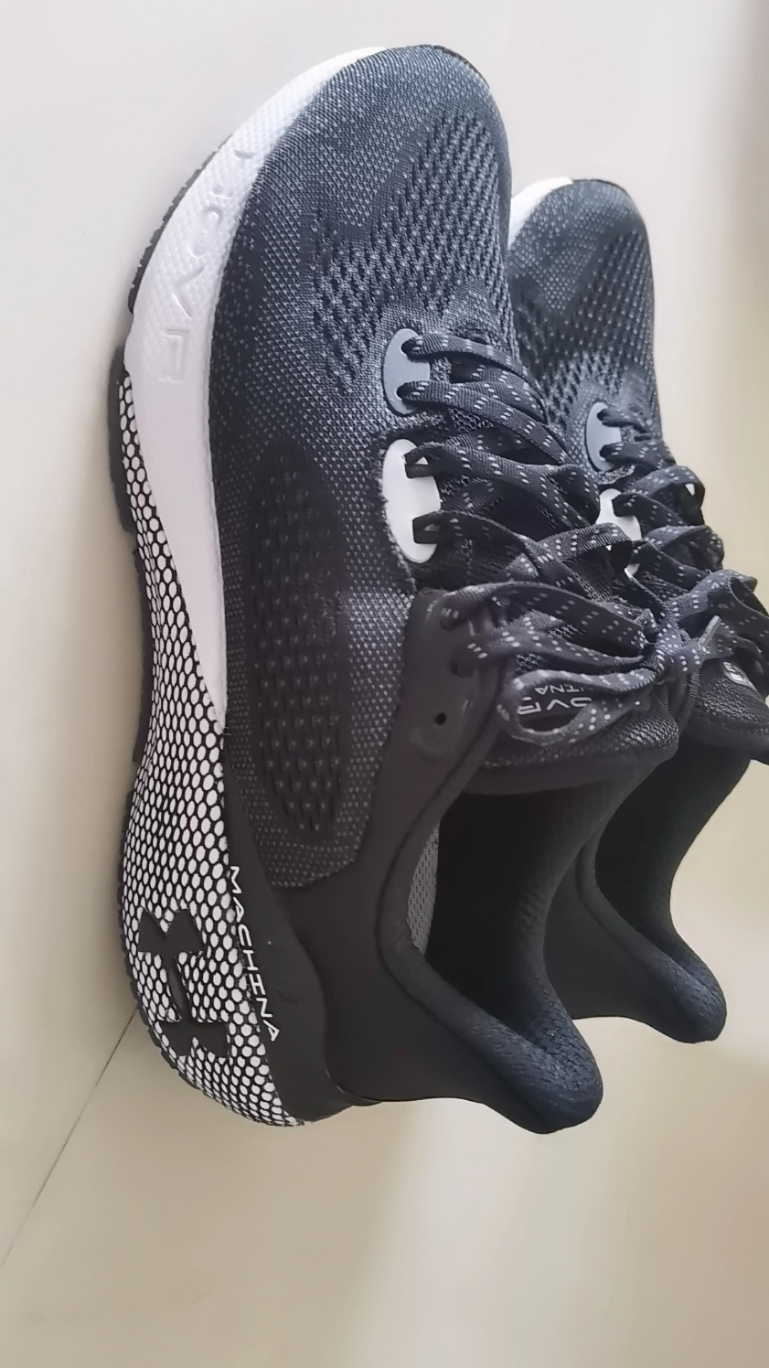 custom review-Under Armour HOVR Machina 3 Амортизация и Дышащая Низкая Обувь для Беговых Дистанций Мужская Черная