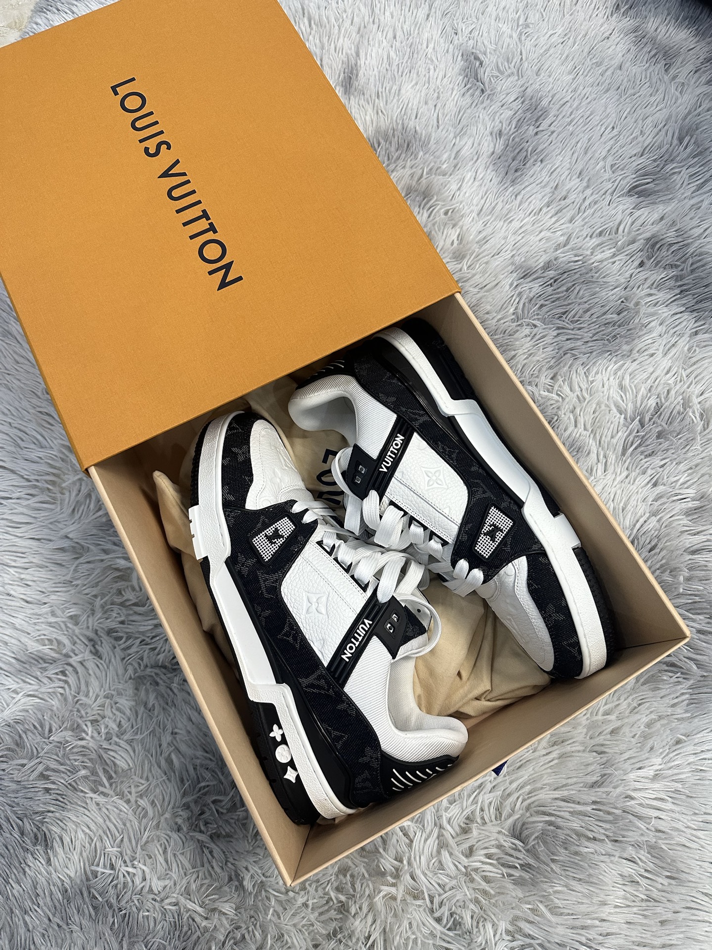 lv trainer 黑白熊猫