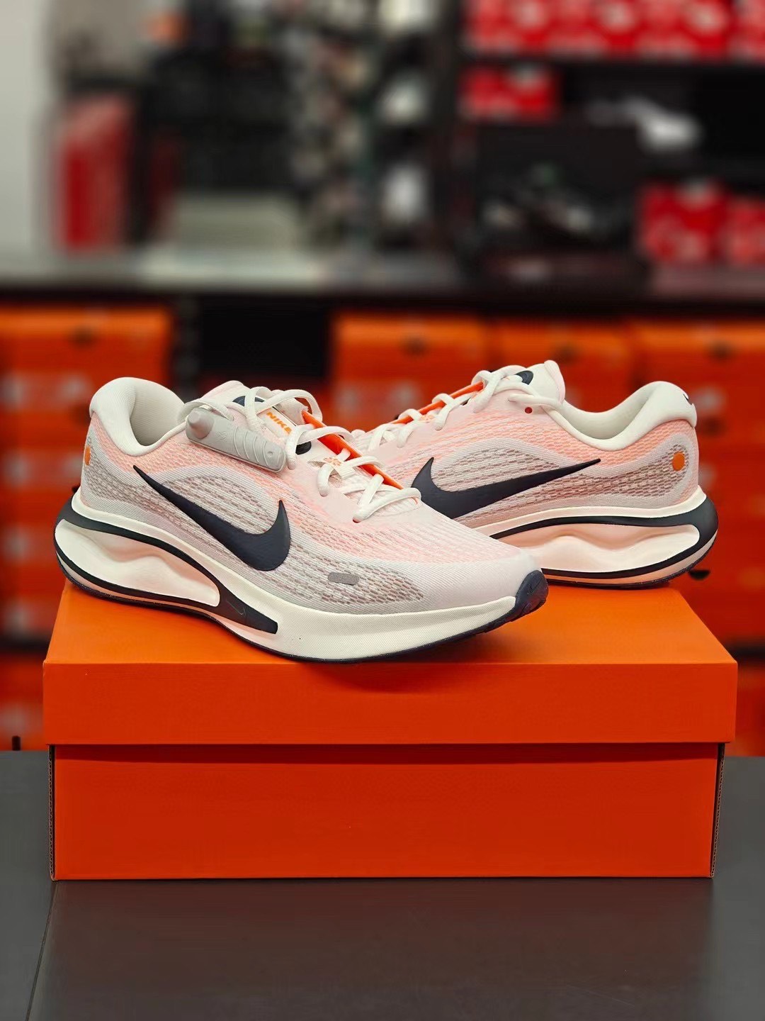 nike journey run 公路跑步鞋
