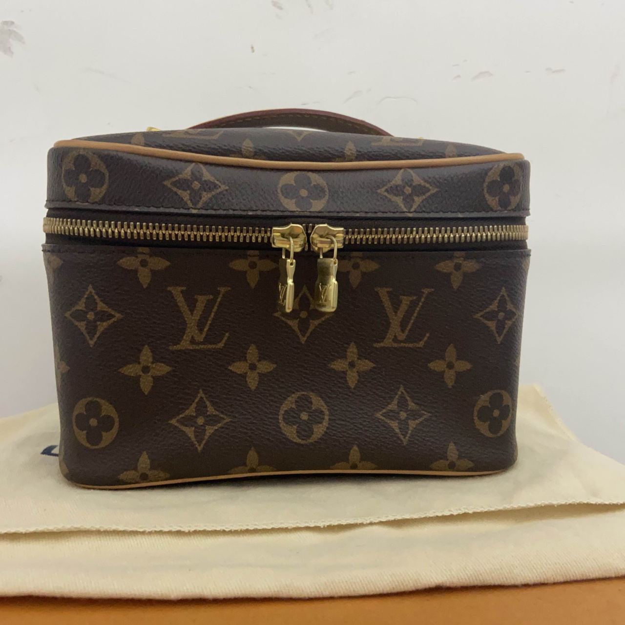 Louis Vuitton
