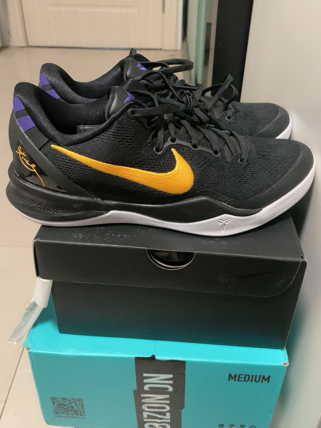custom review-Nike Kobe 8 Protro 'Hollywood Nights'