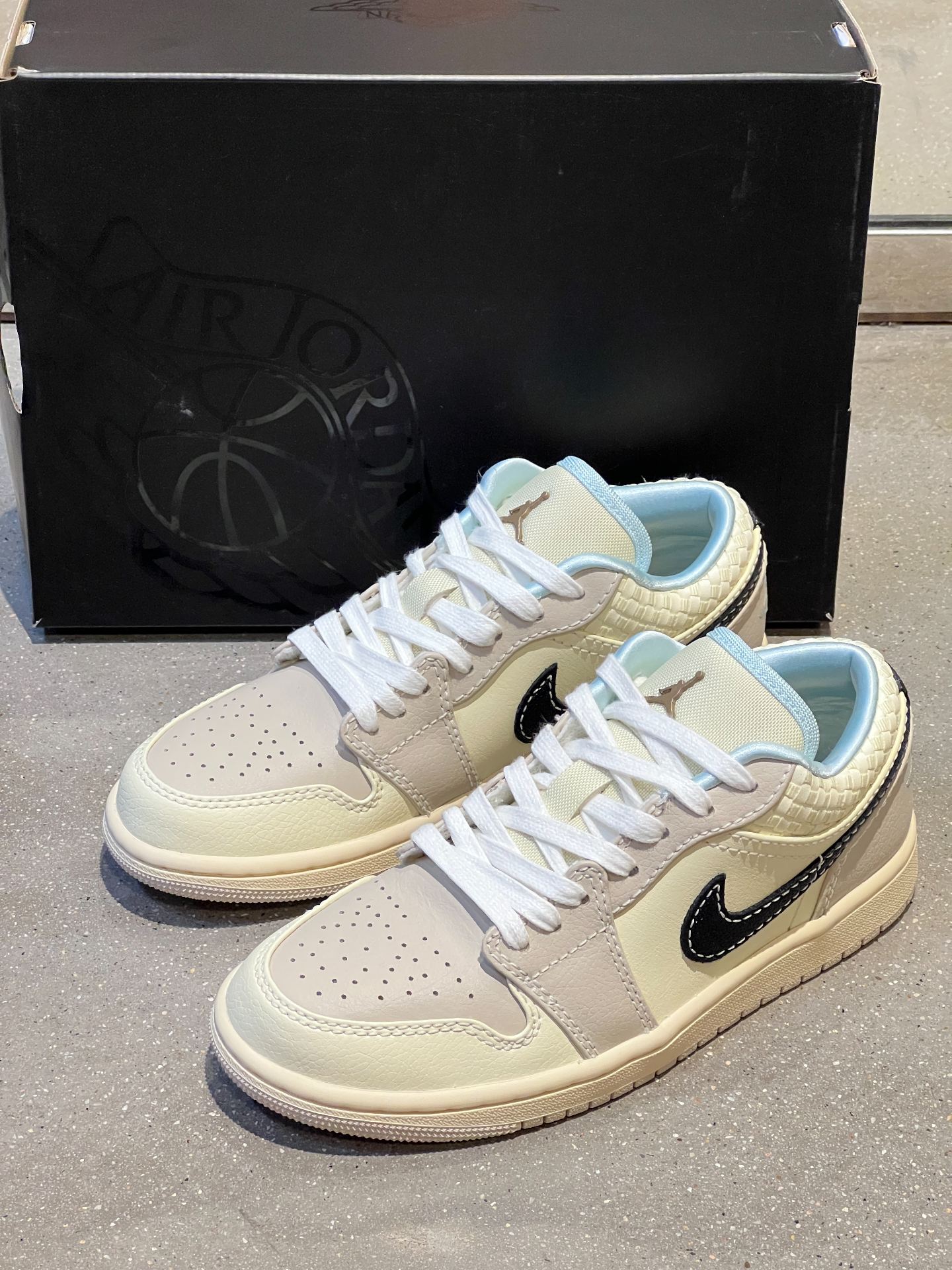 秋天来一双奶茶色的a锥