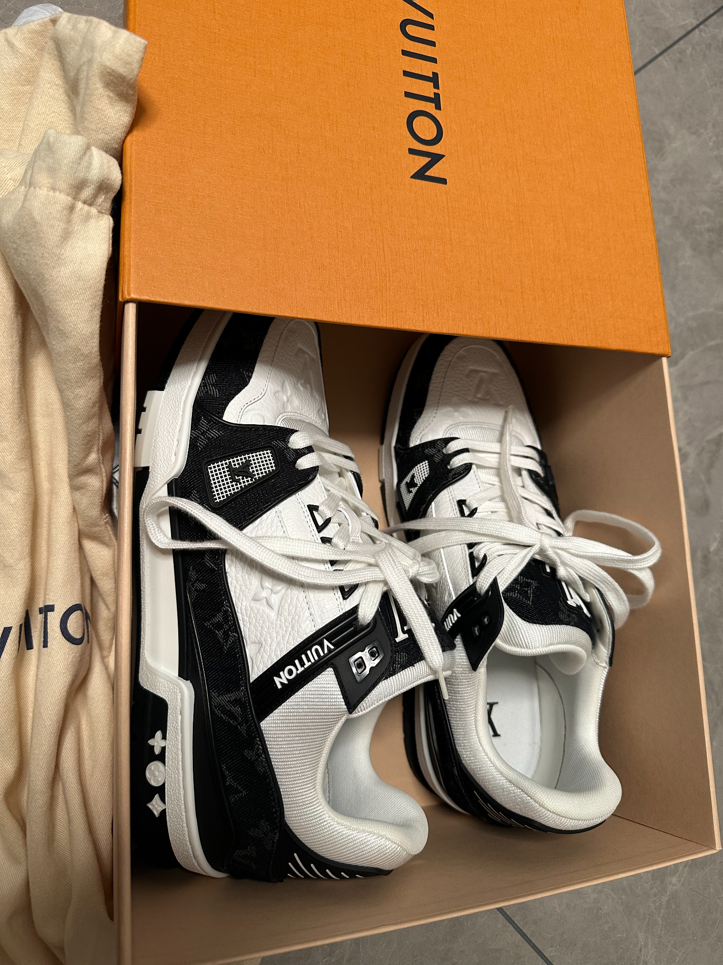 custom review-LOUIS VUITTON Lv Trainer 'White Black Panda'