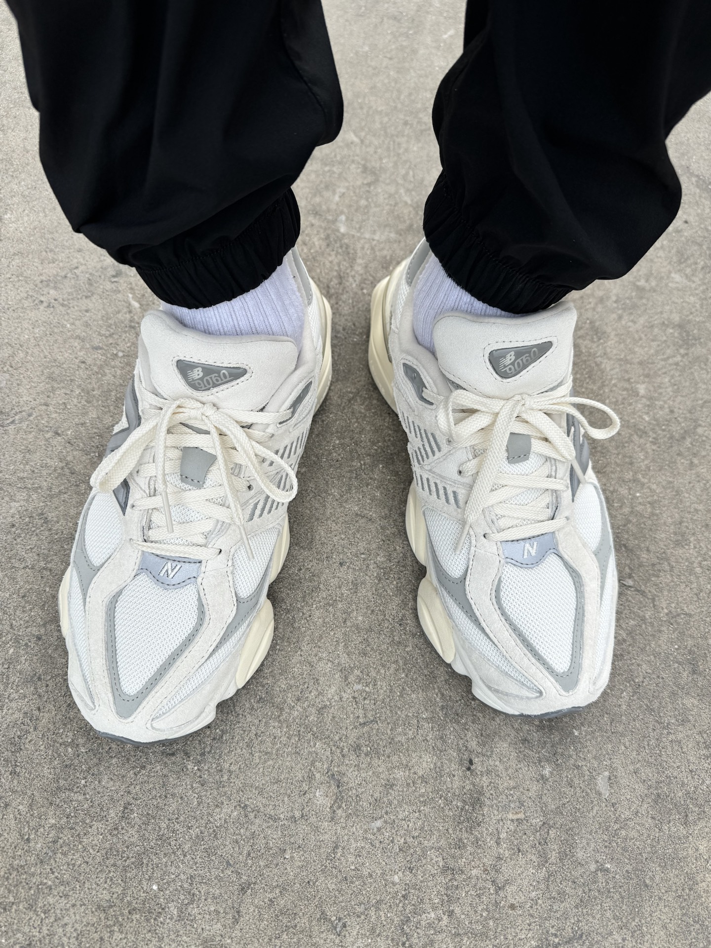 custom review-New Balance 9060 'Sea Salt Concrete'